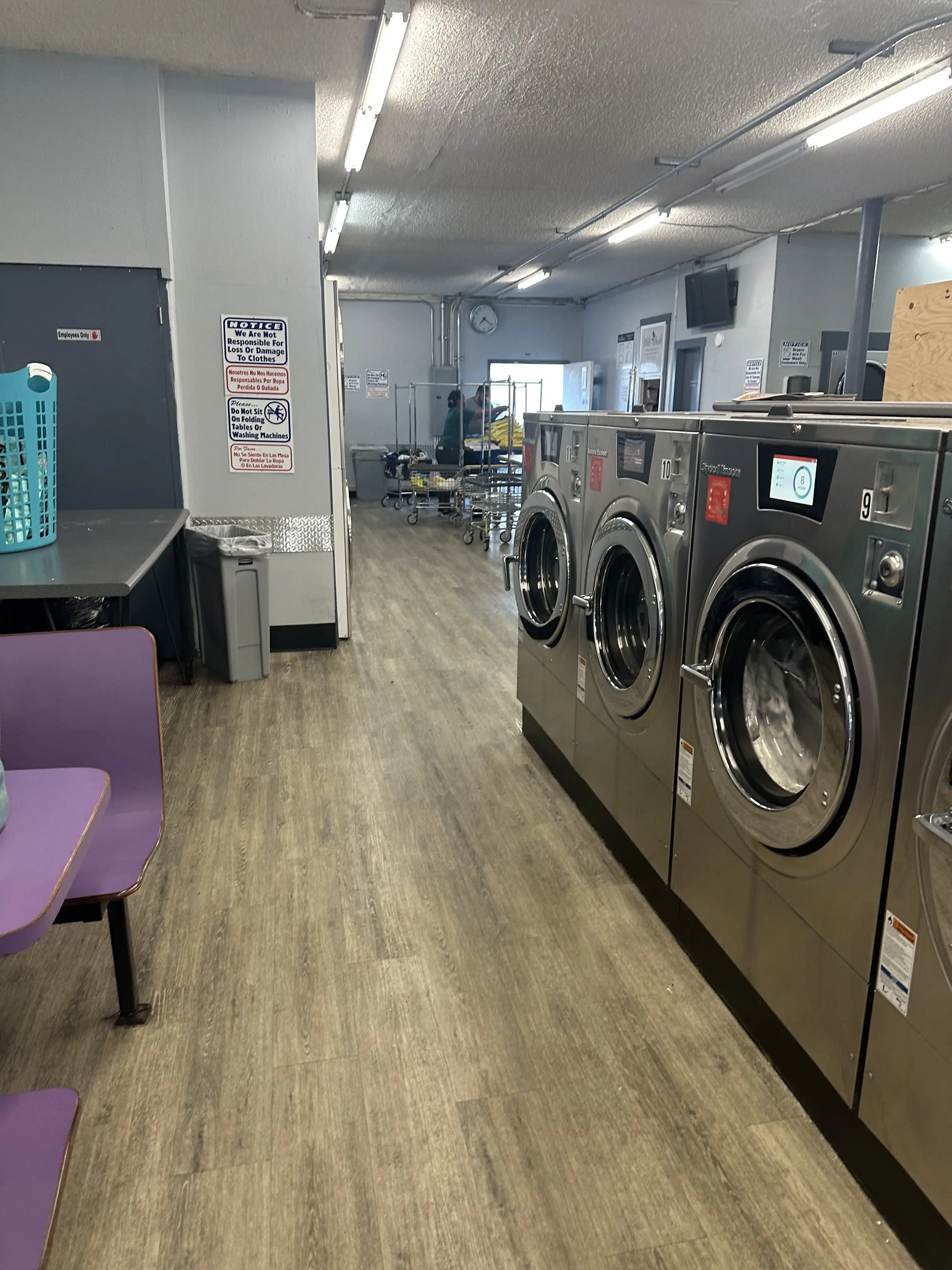 Wild Wash Laundromat and Services thumbnail 2