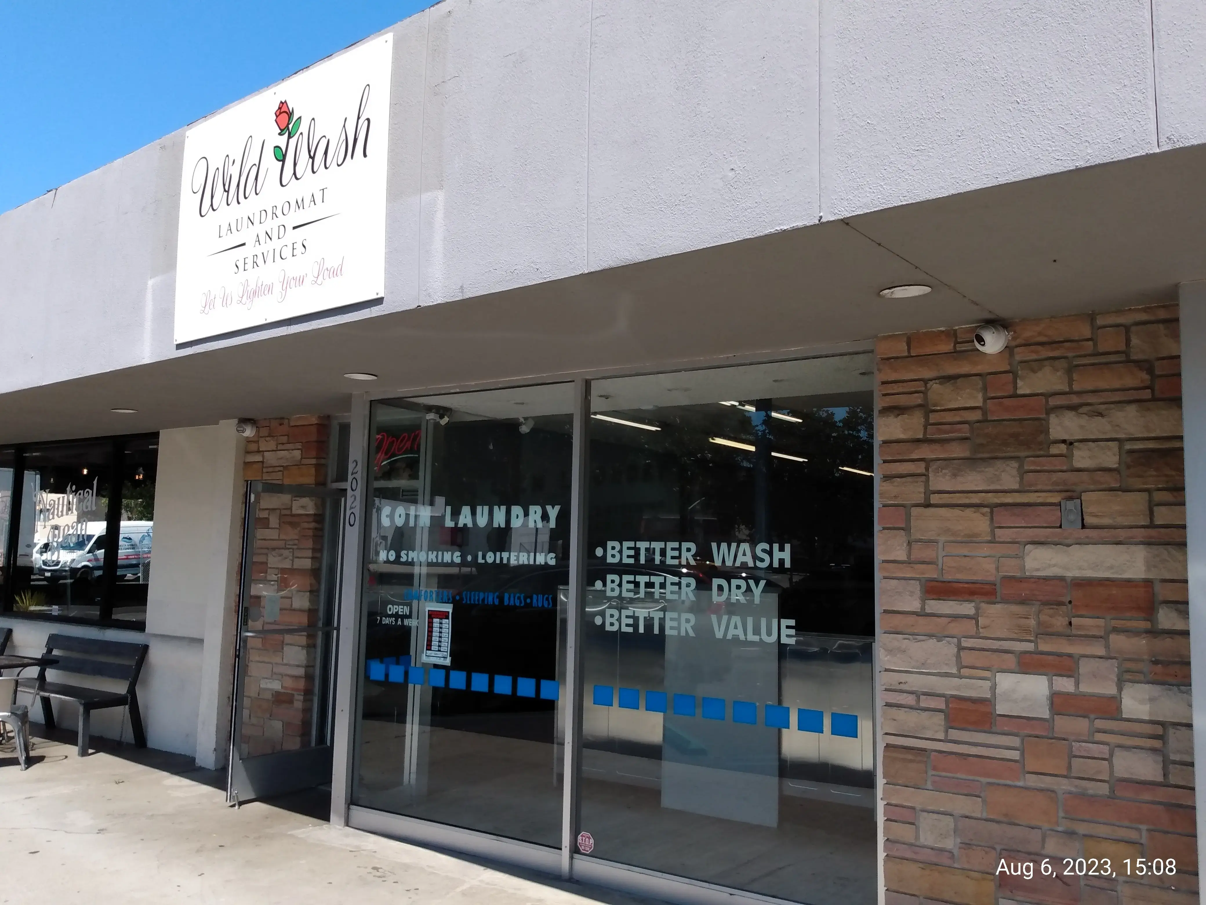 Wild Wash Laundromat and Services thumbnail 10
