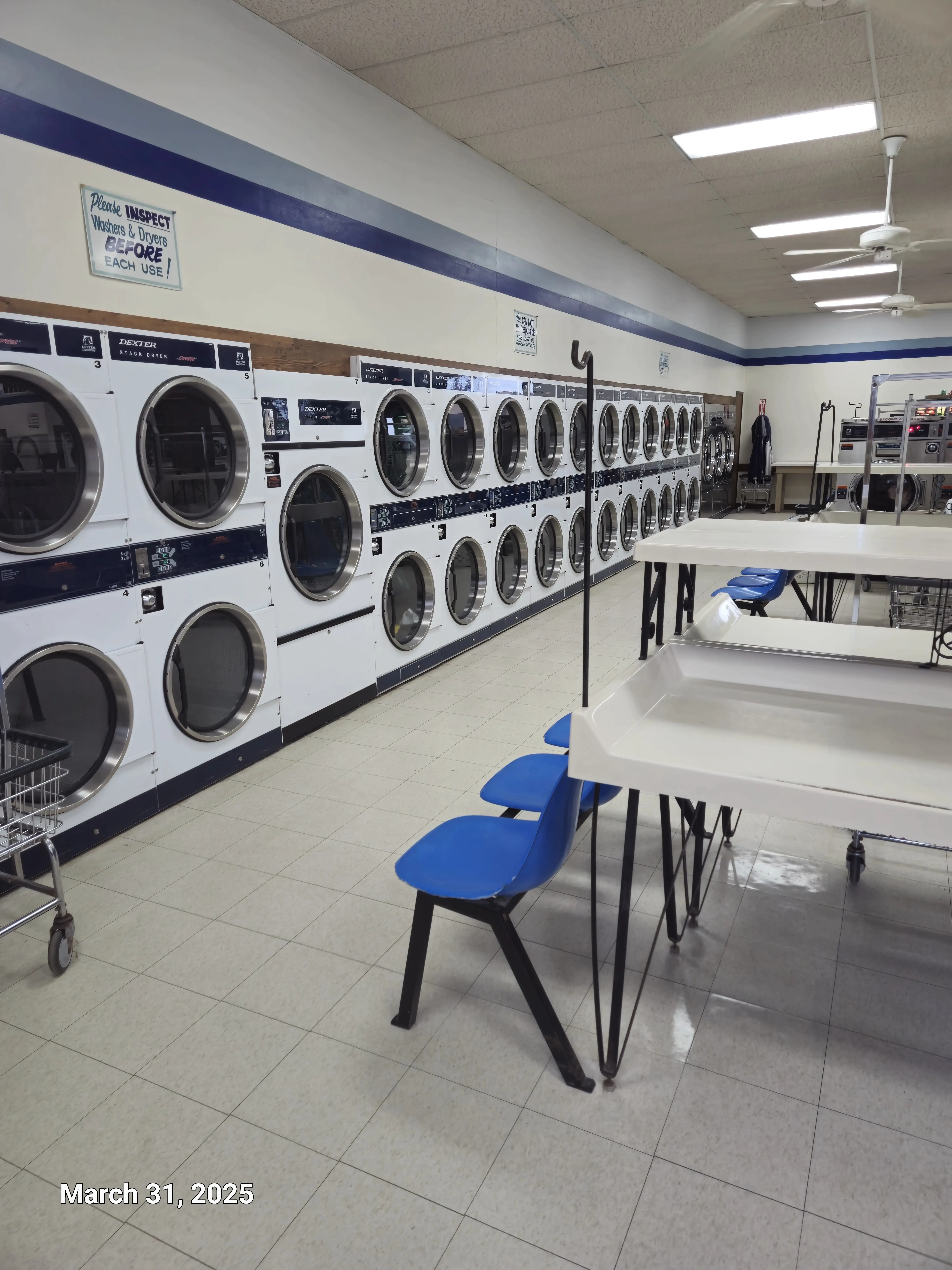 Willoughby Road Coin Laundry - Image 13
