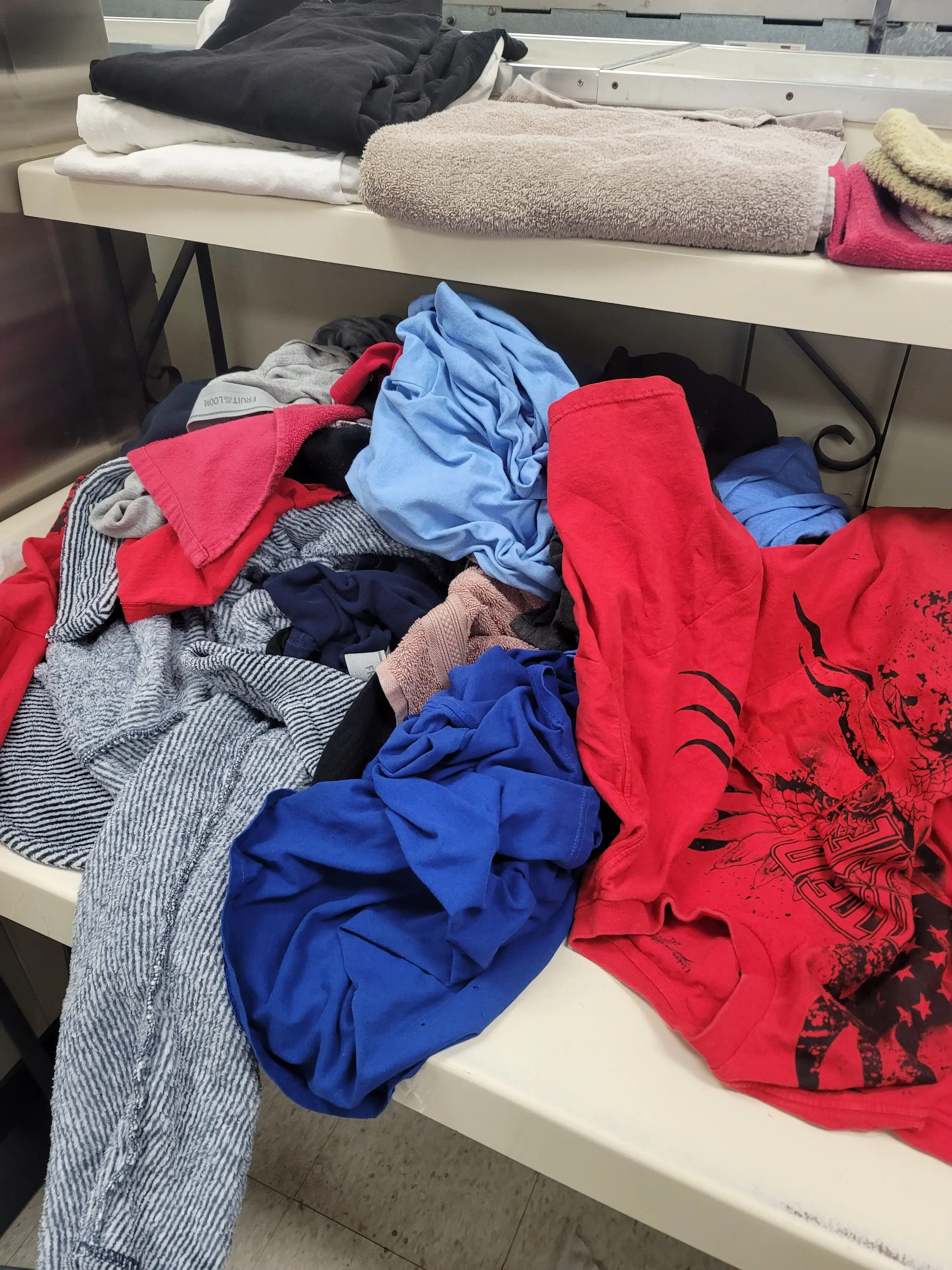 Willoughby Road Coin Laundry thumbnail 14