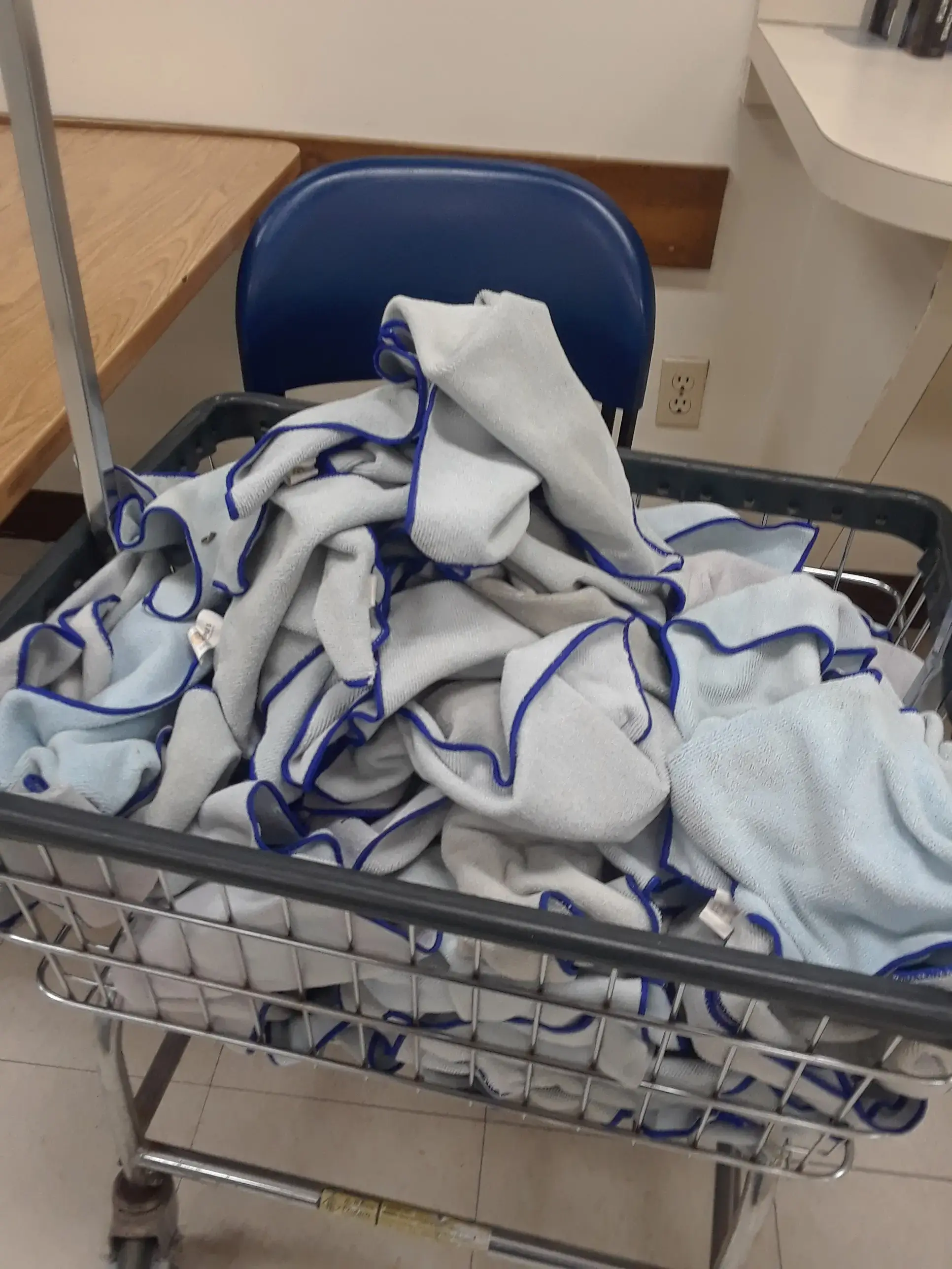 Willoughby Road Coin Laundry - Image 8