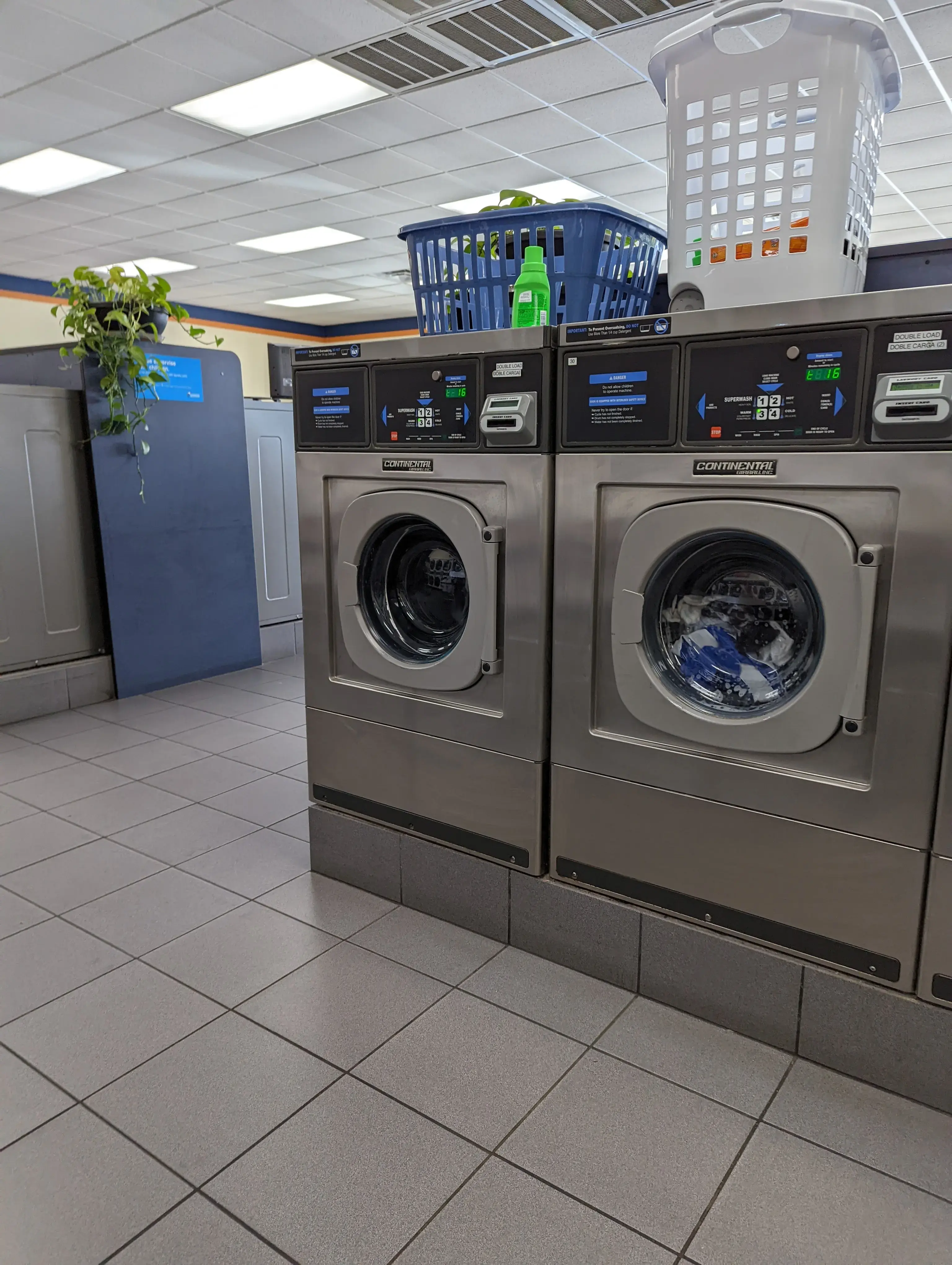 Willow Avenue Express Laundry Center - Image 1