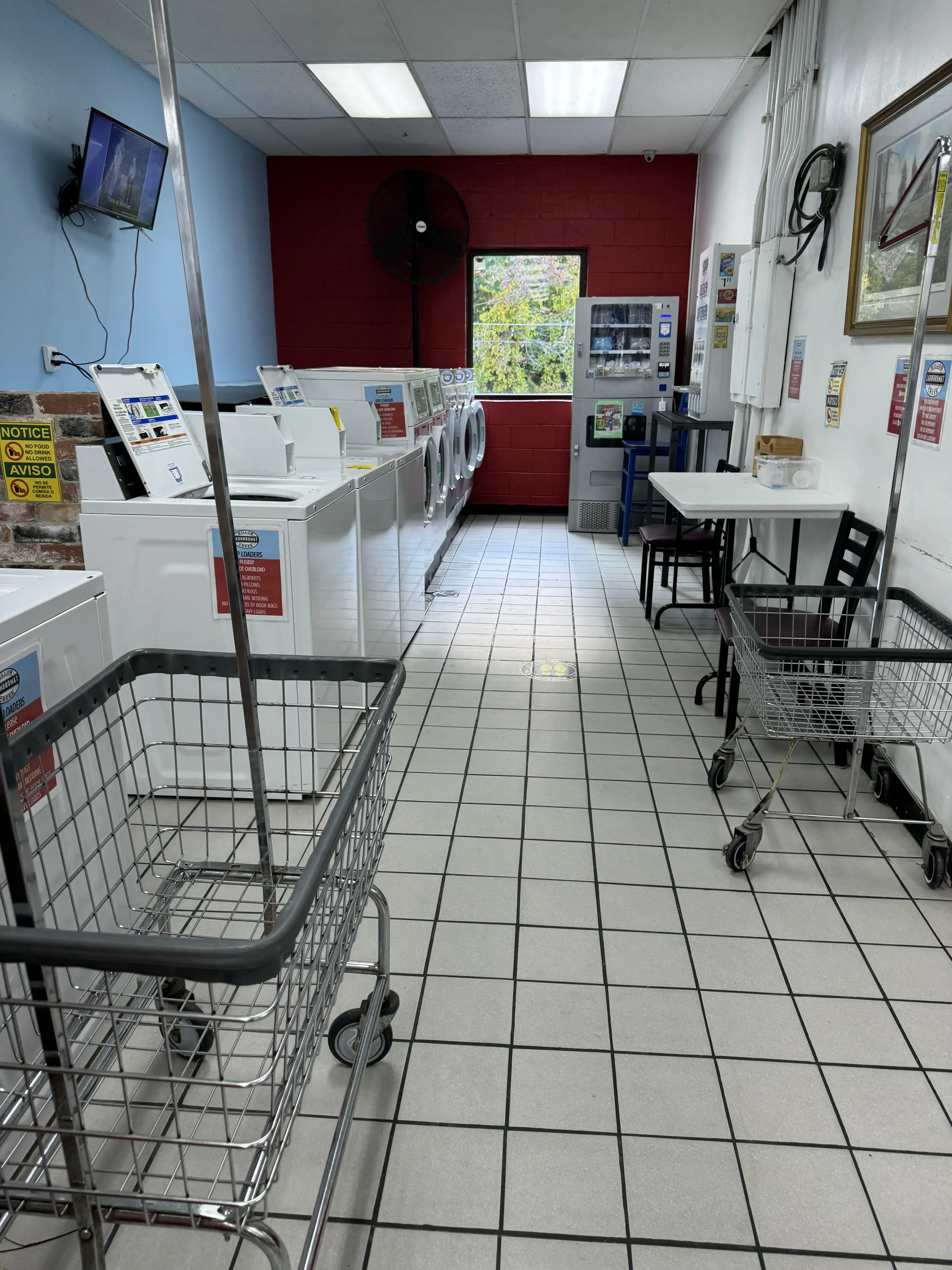 Willow Creek Laundromat thumbnail 5