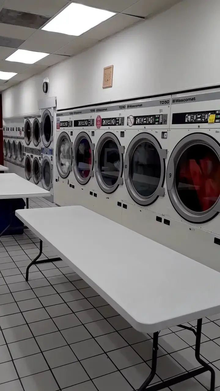 Willow Creek Laundromat thumbnail 7