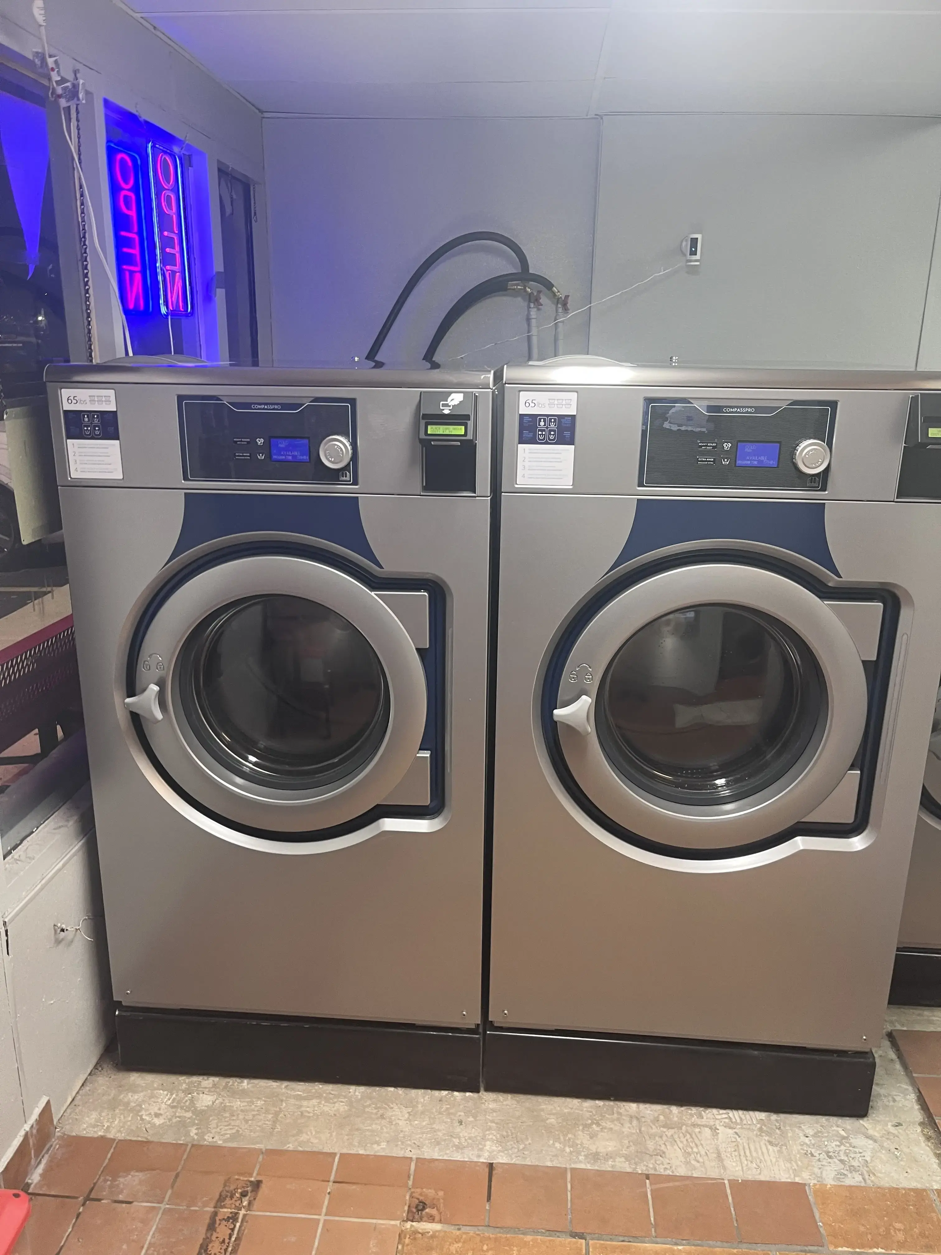 Willow Run Laundromat thumbnail 15