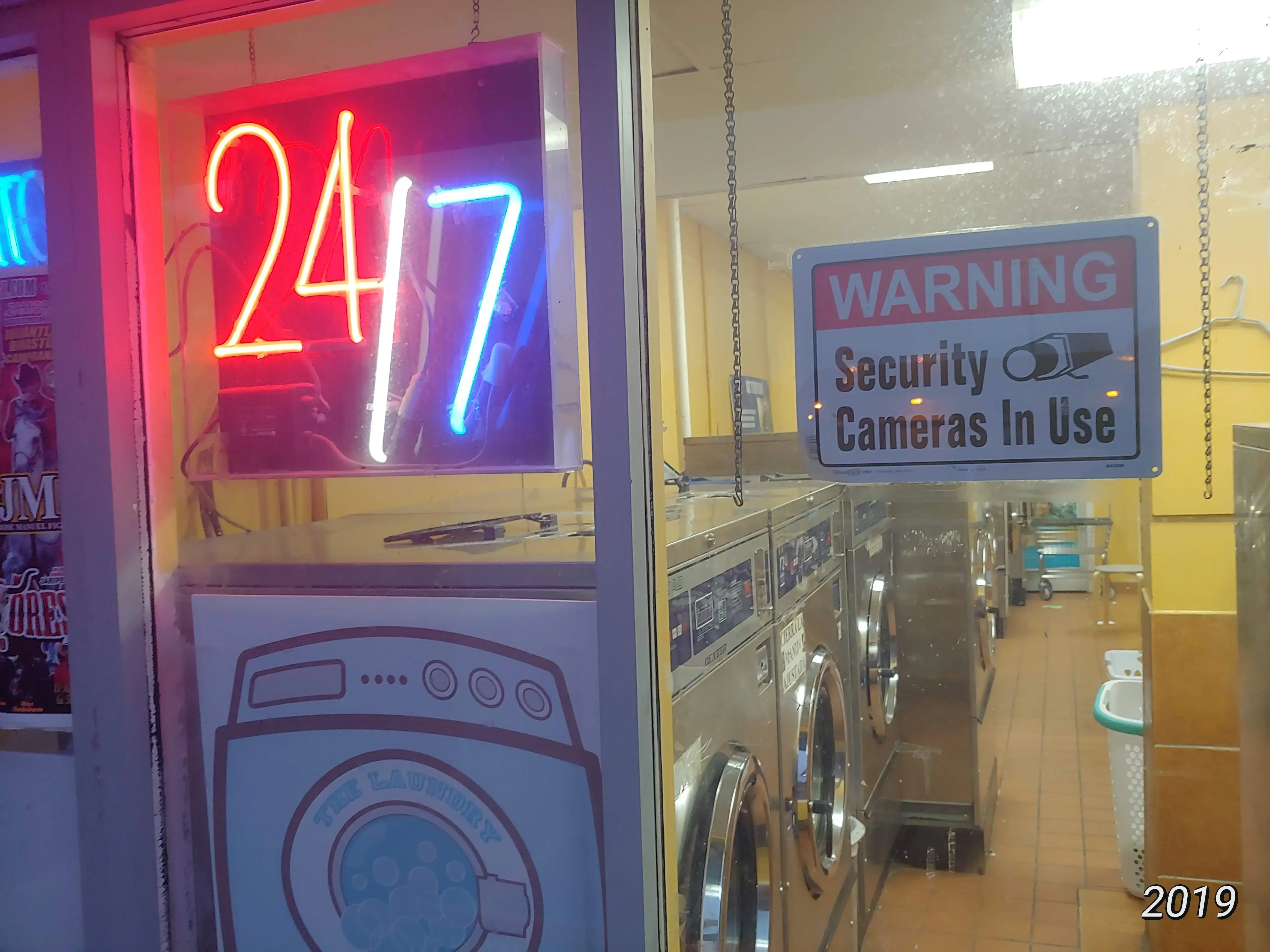 Willow Run Laundromat thumbnail 7