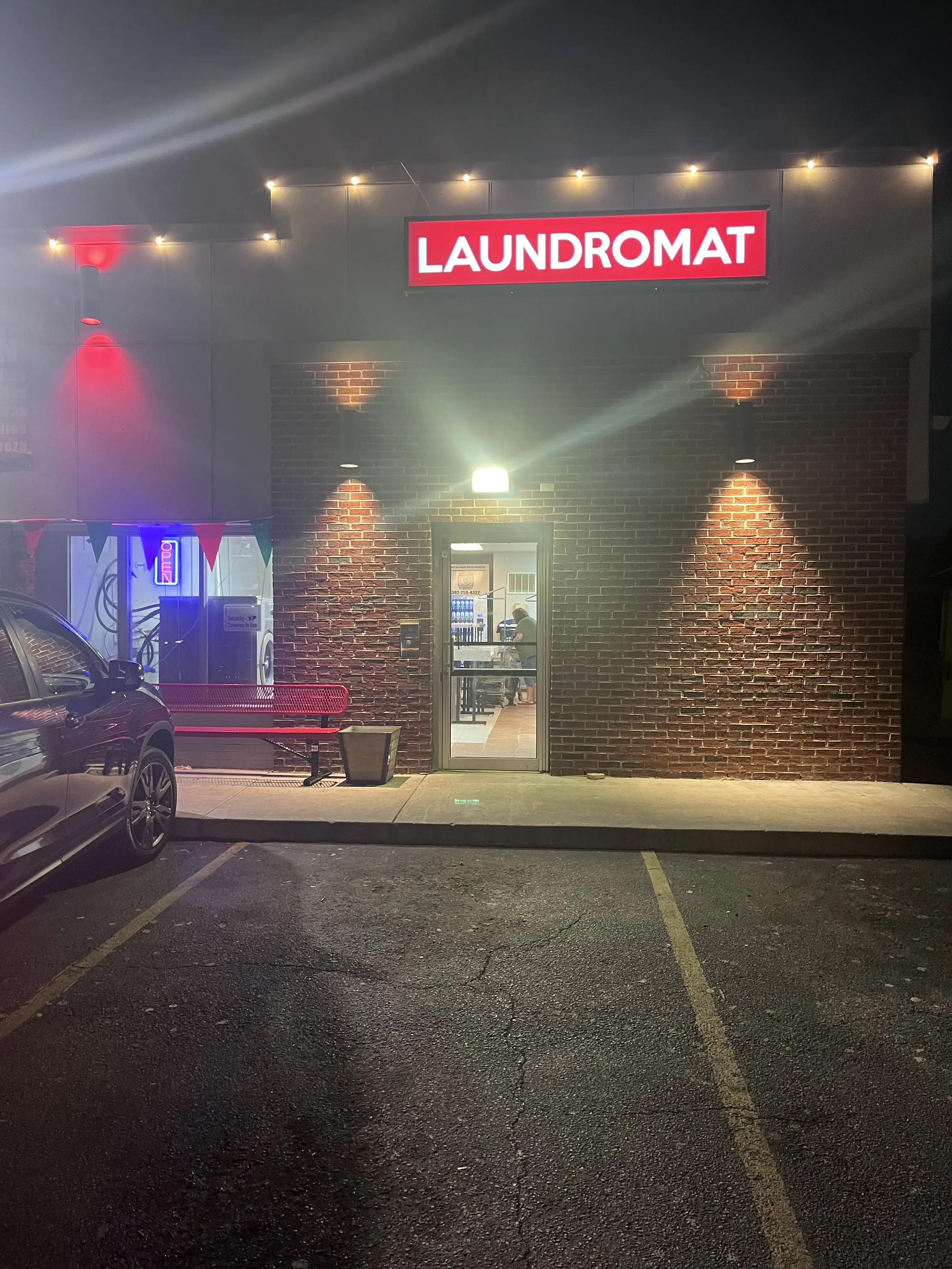 Willow Run Laundromat - Image 2