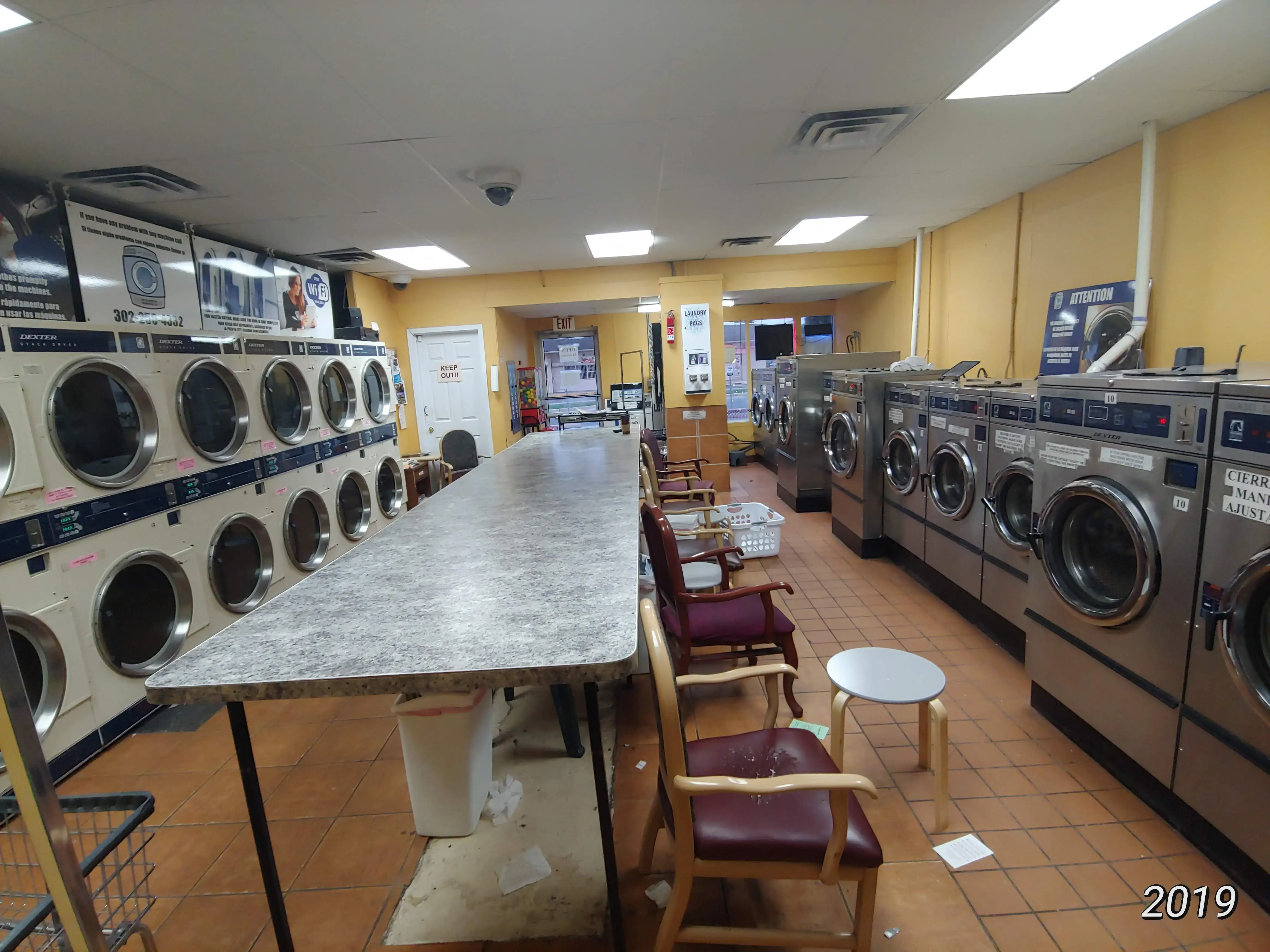 Willow Run Laundromat - Image 11
