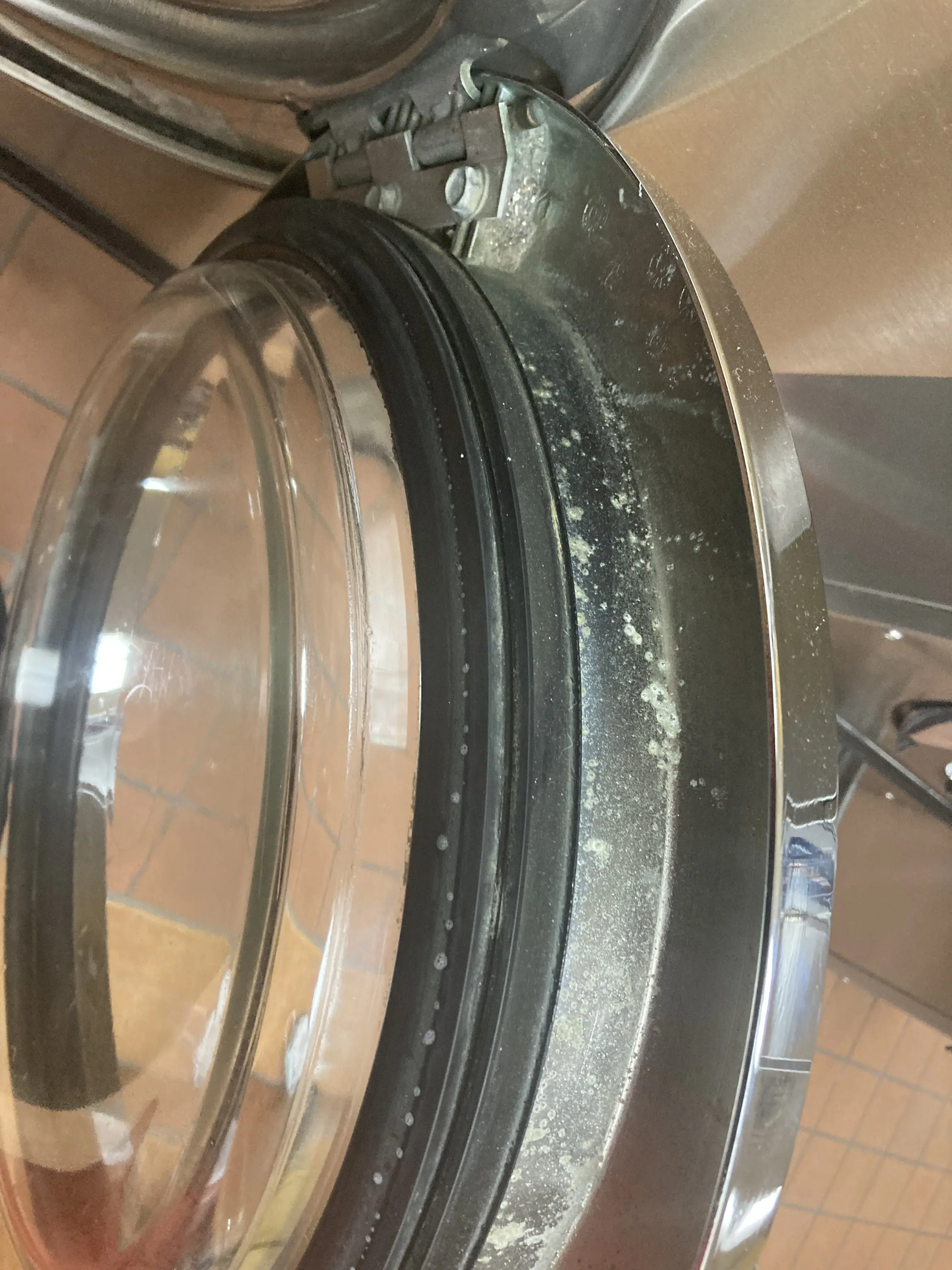 Willow Run Laundromat - Image 9