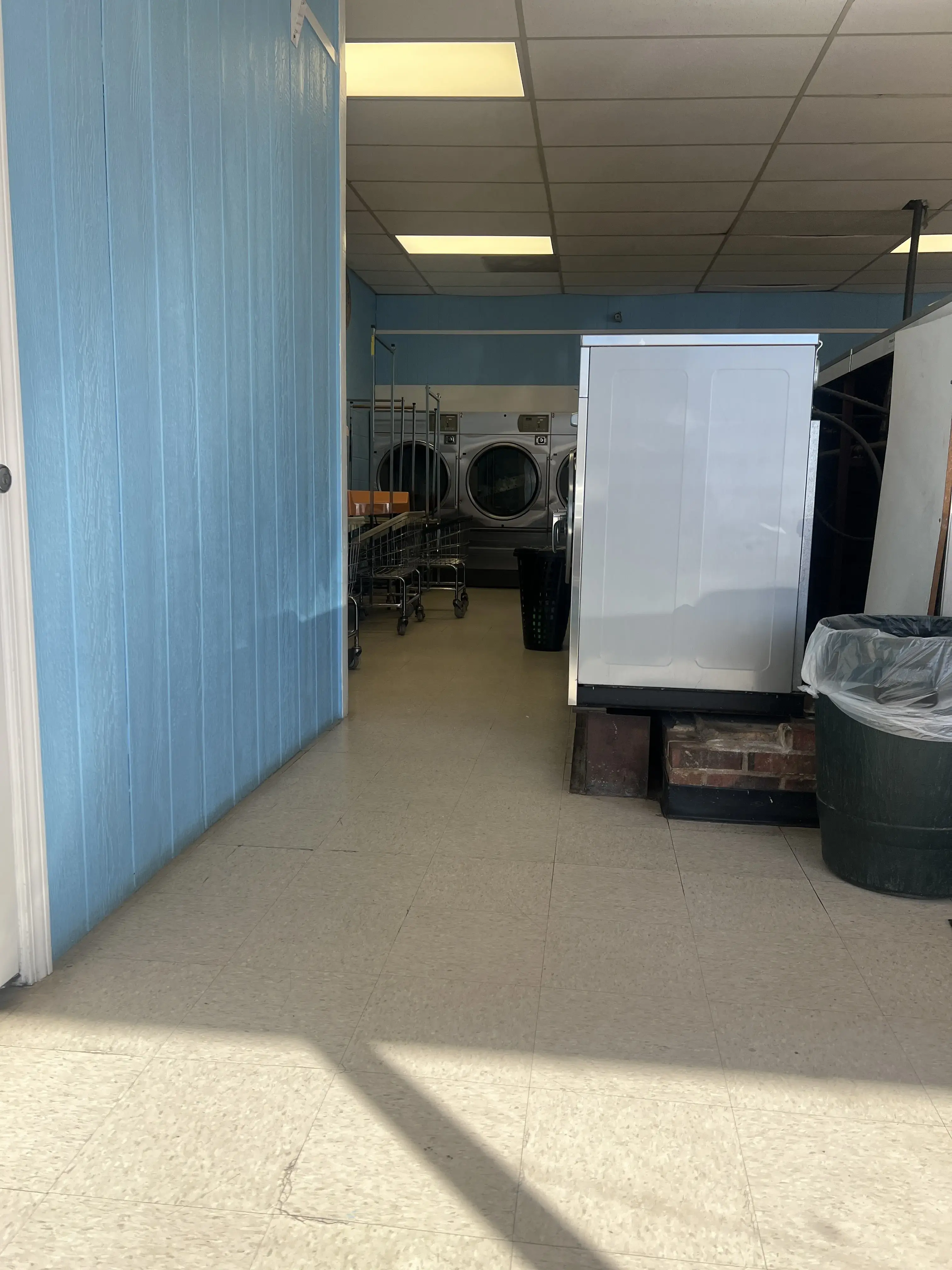 Willowbrook Laundry Services thumbnail 5