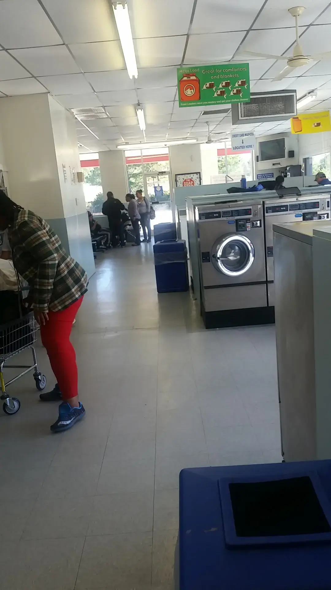 Wilson Laundry Land Laundromat - Image 5