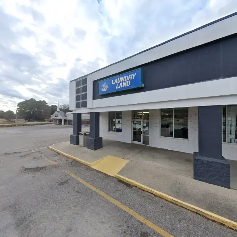 Wilson Laundry Land Laundromat - Image 10