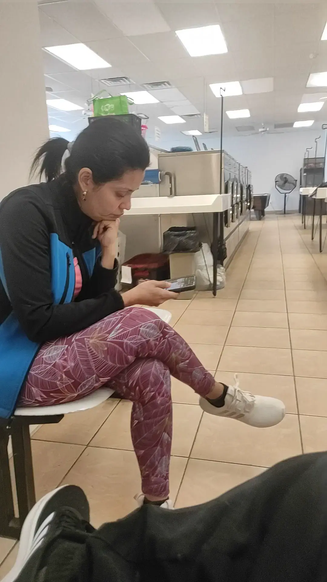 Winder Coin Laundromat thumbnail 7