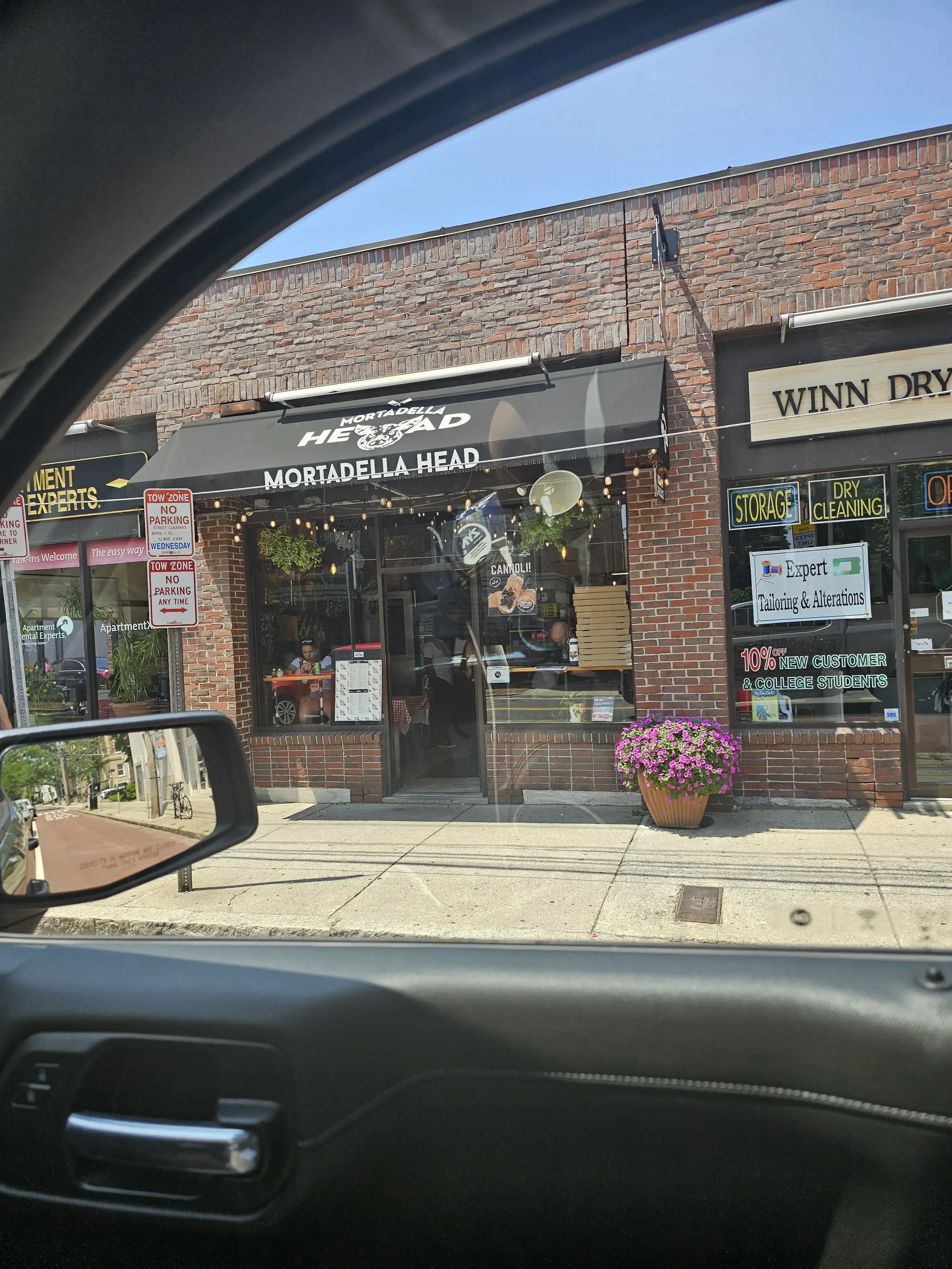 Winn Dry Cleaners thumbnail 1