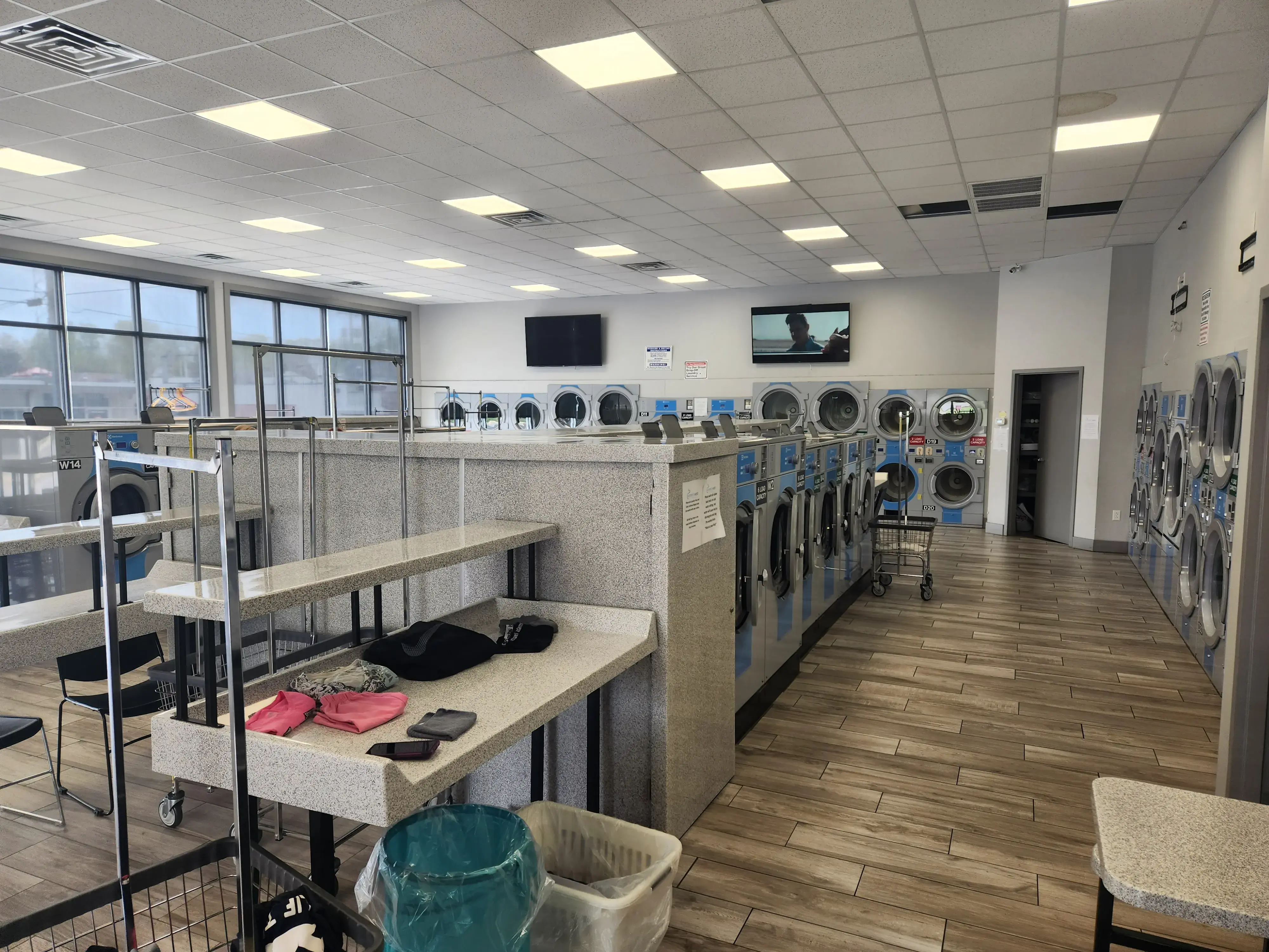 Winner’s Wash Laundromat - Image 11
