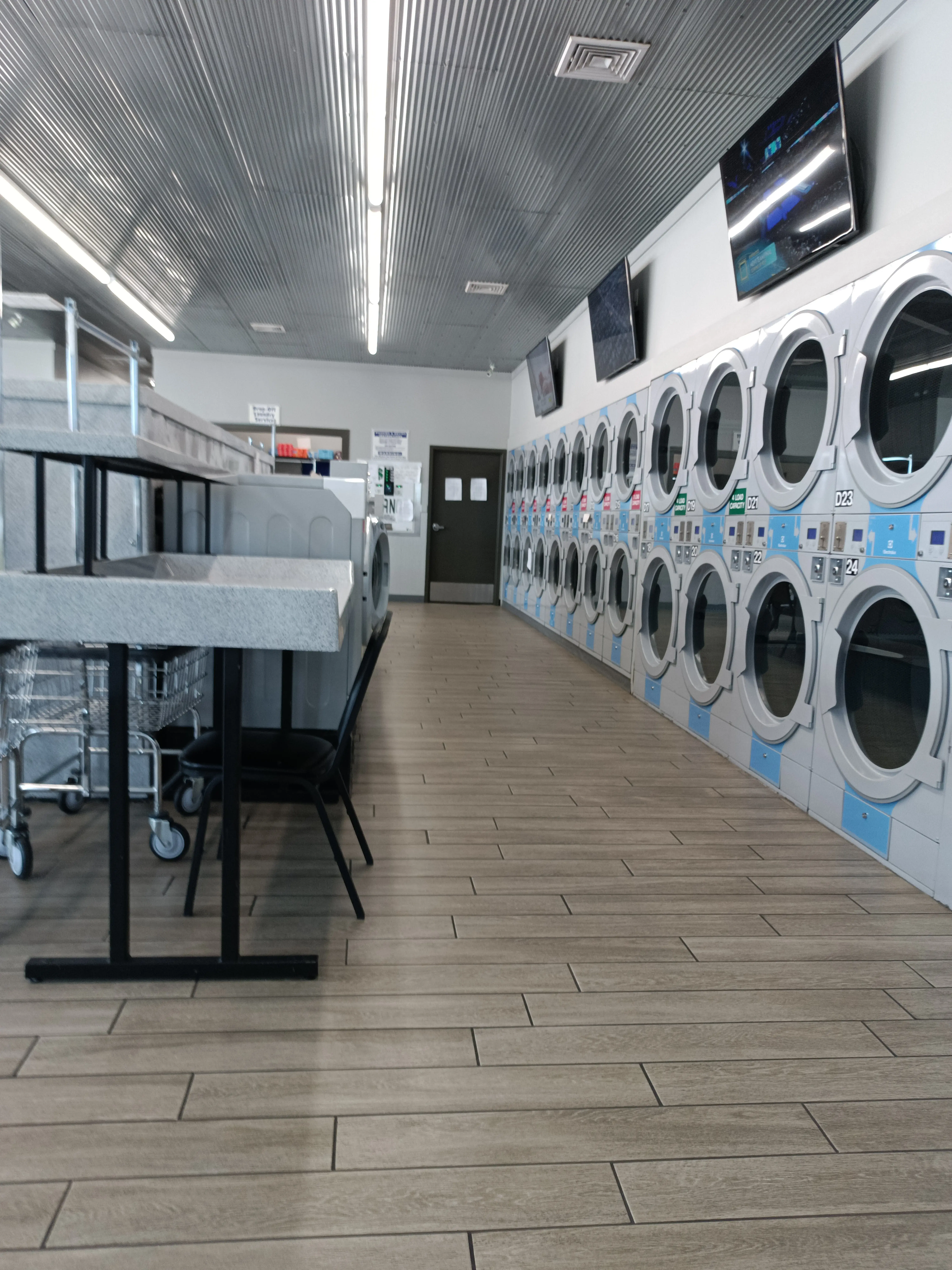 Winner’s Wash Laundromat thumbnail 1