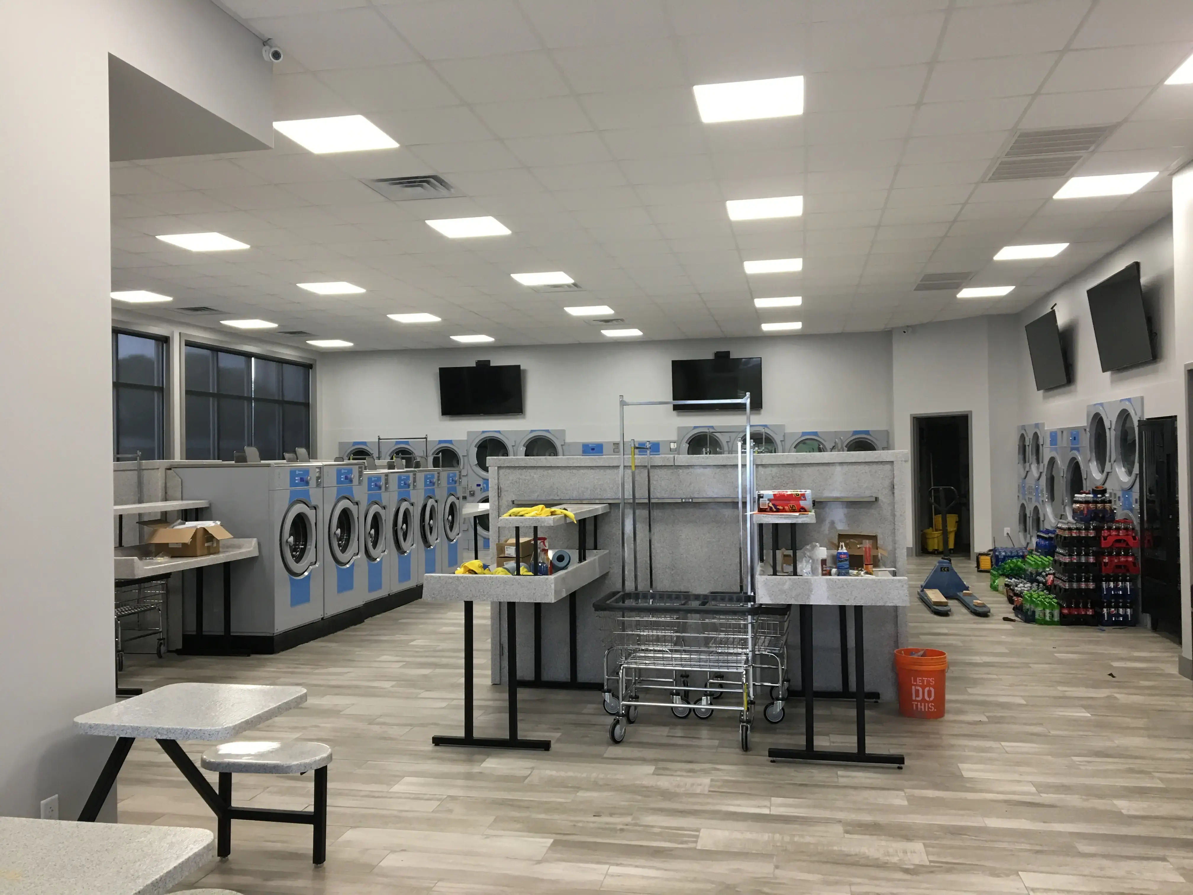 Winner’s Wash Laundromat thumbnail 8