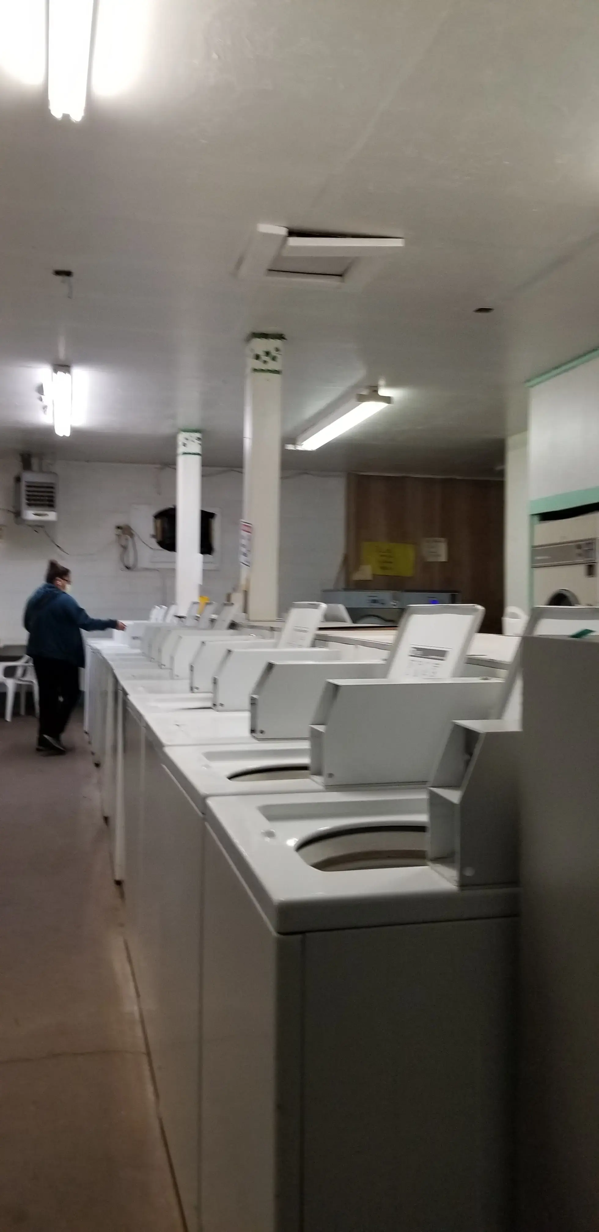 Winslow Laundry Center thumbnail 13