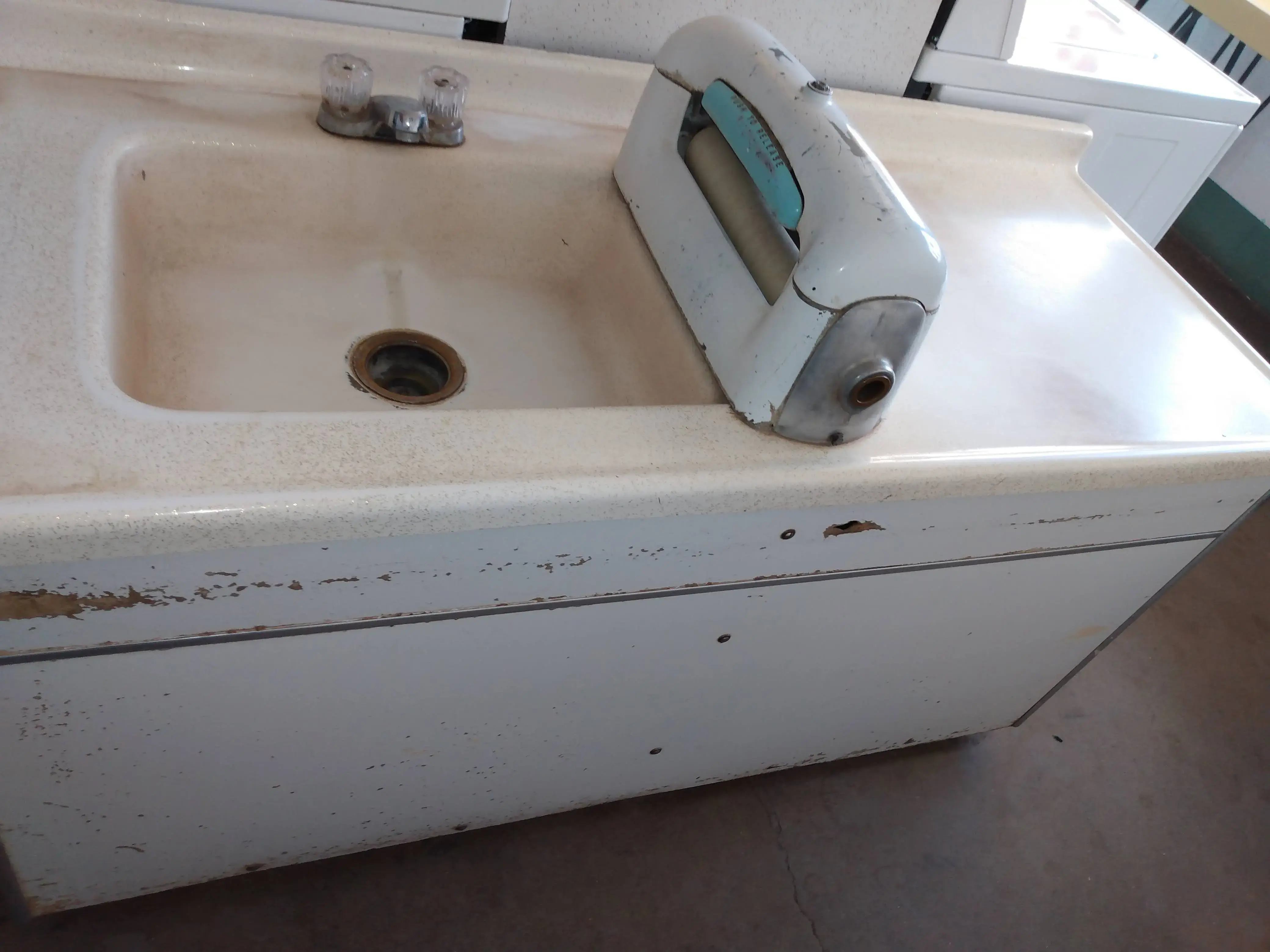 Winslow Laundry Center thumbnail 16