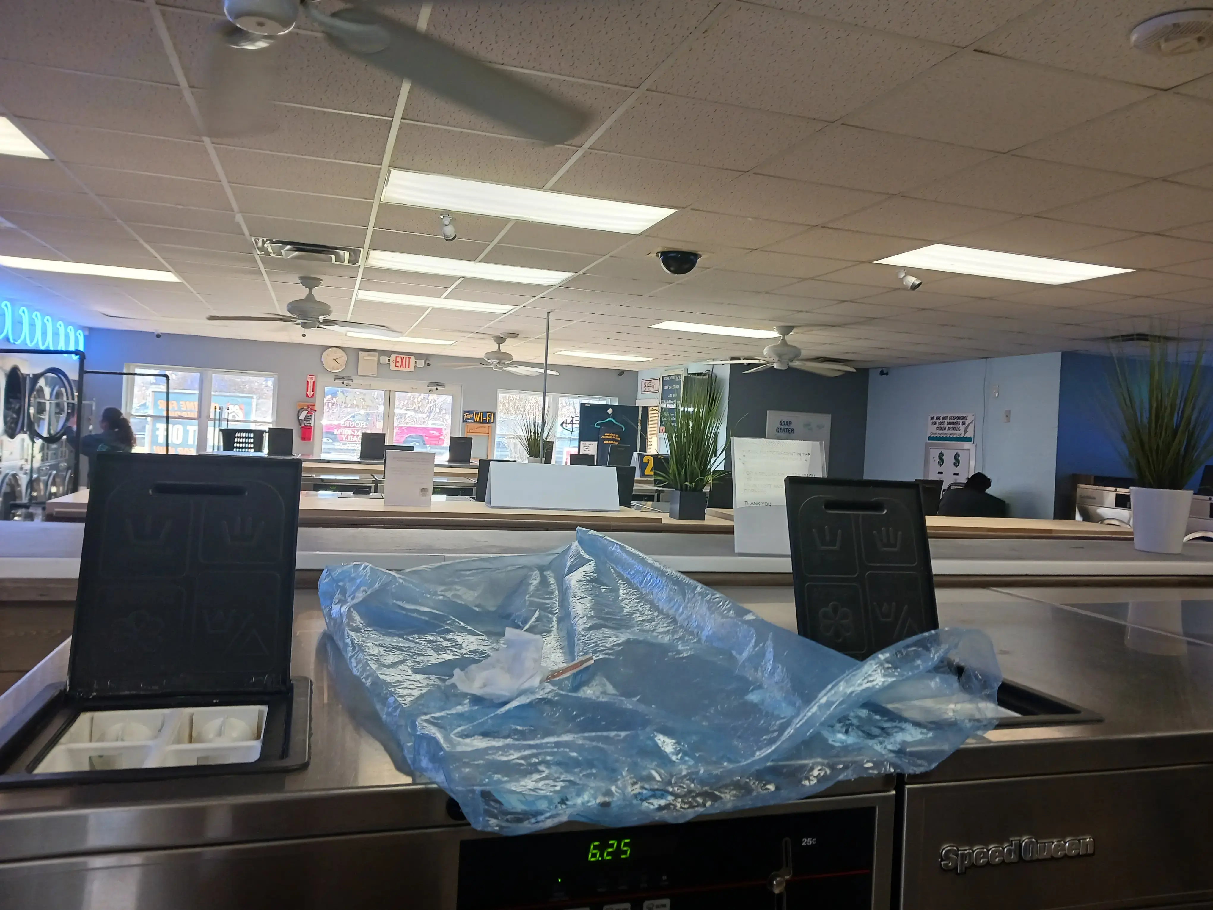 Wishy Wash Laundromat - Image 8