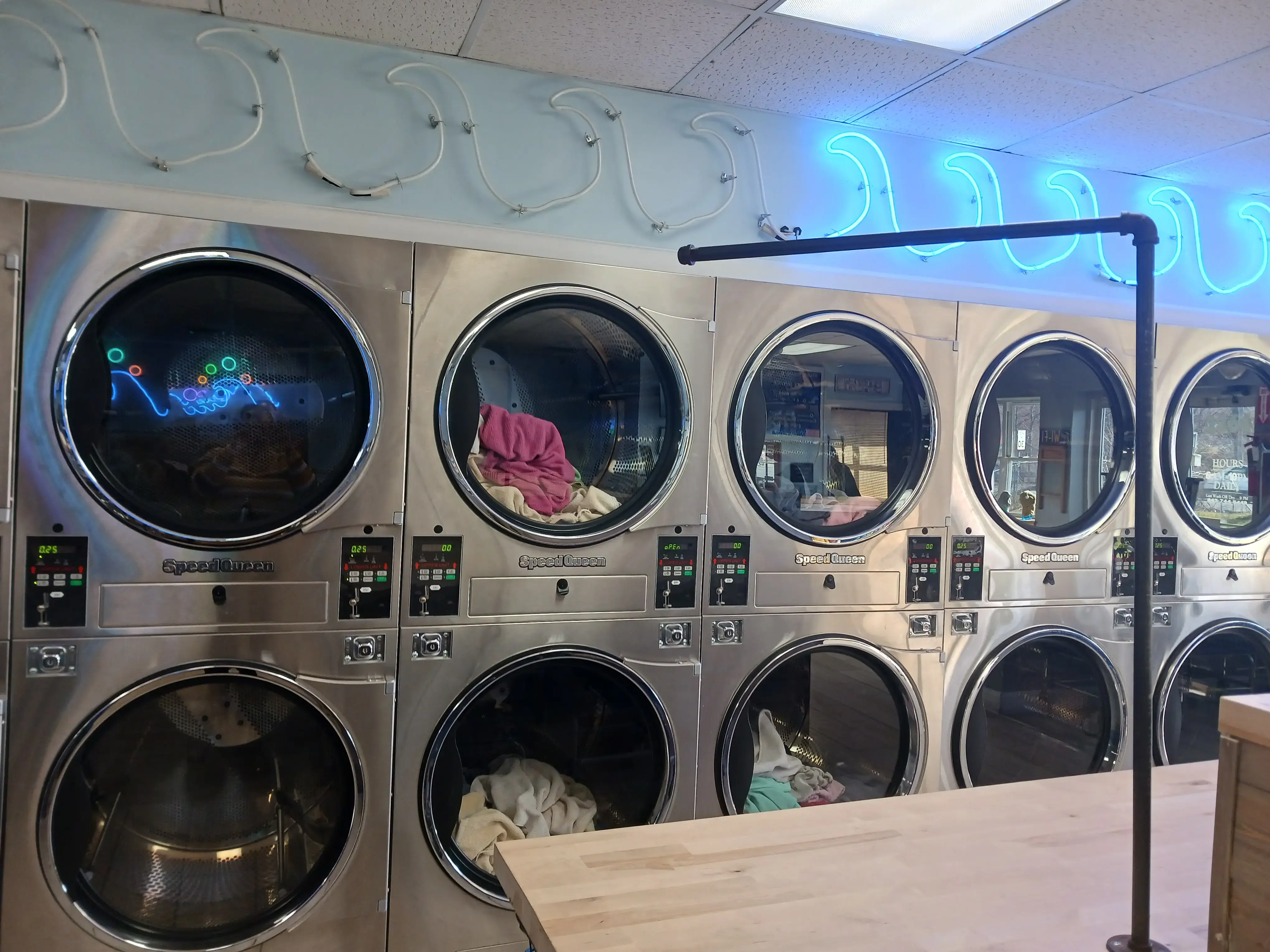 Wishy Wash Laundromat - Image 13