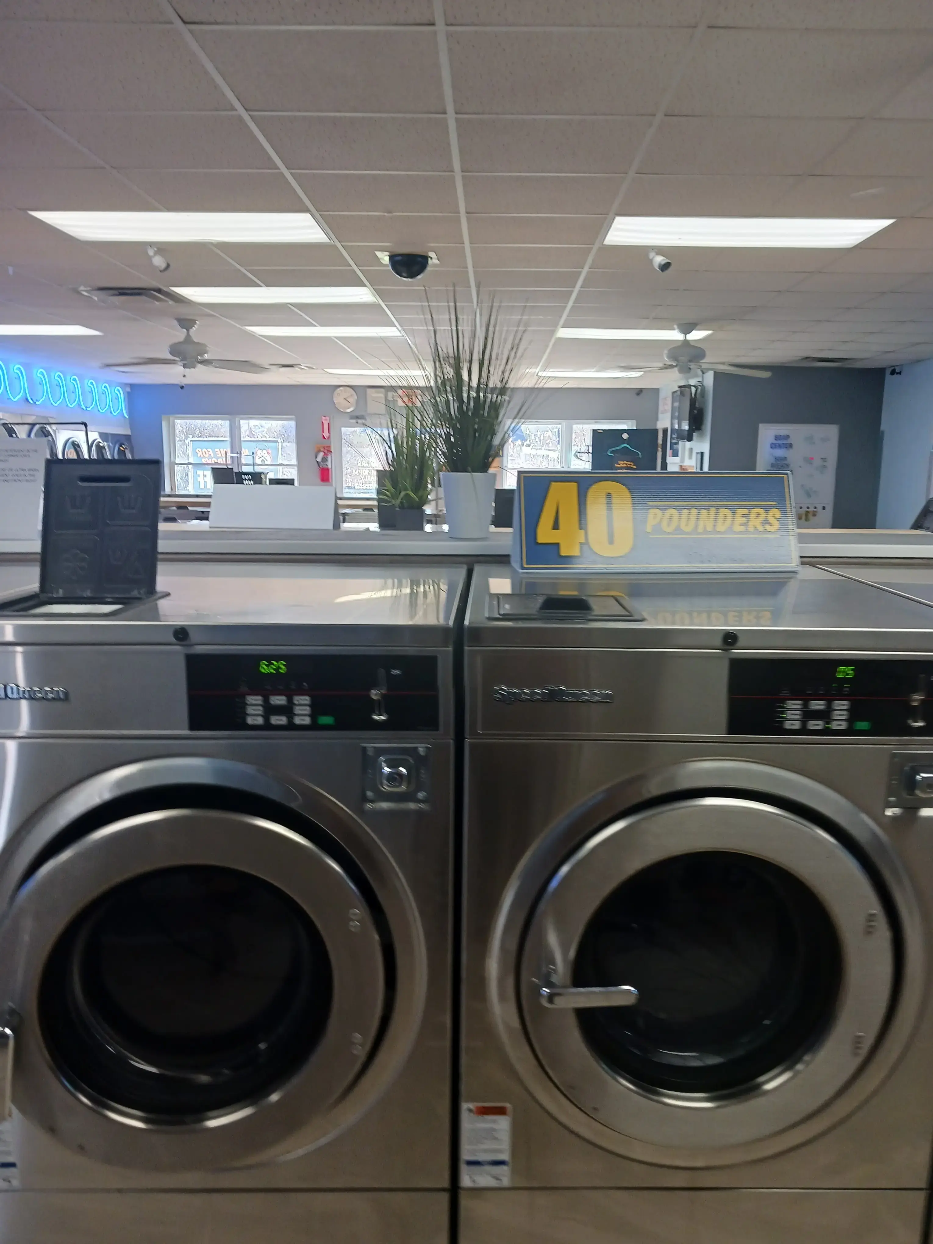 Wishy Wash Laundromat - Image 6