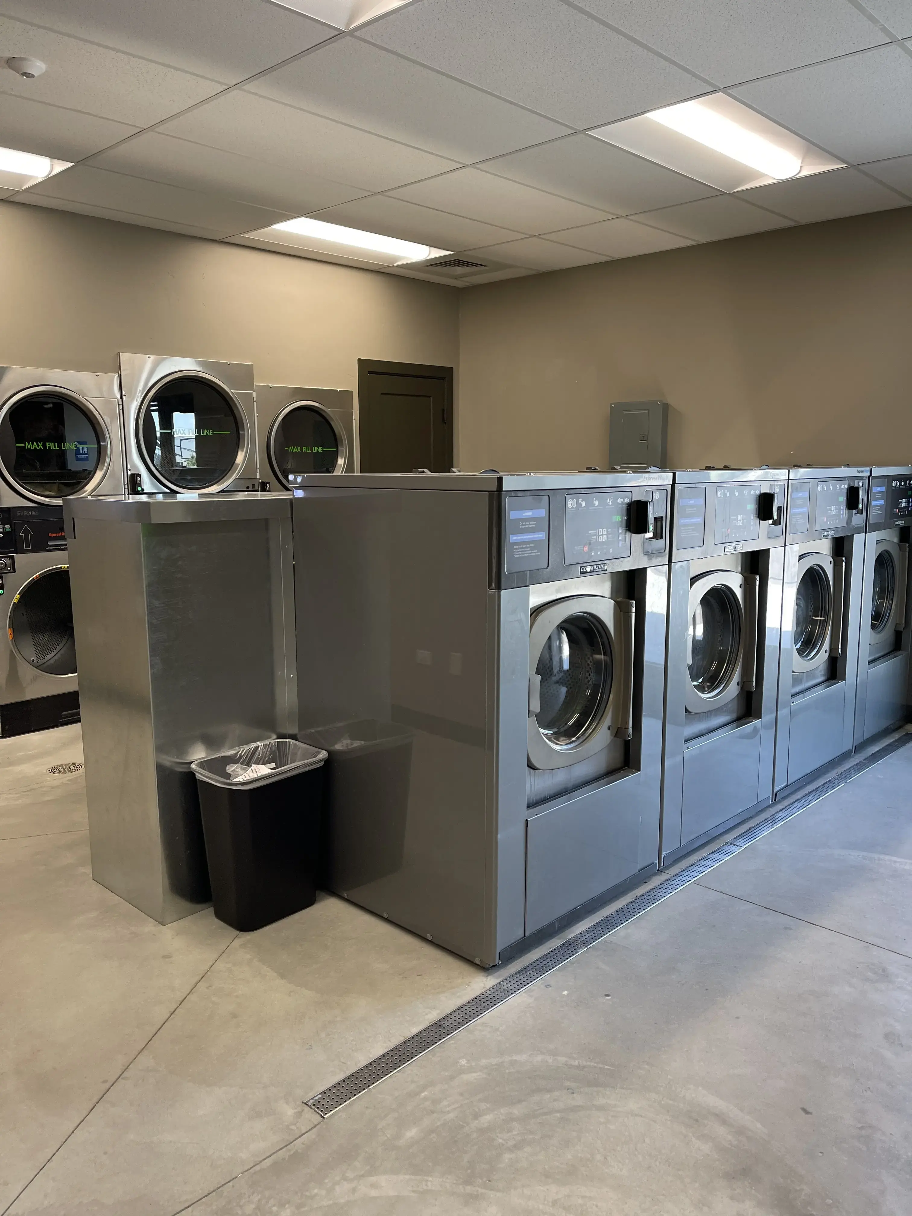 Wishy Washy Laundromat at Shady Lanes RV Park thumbnail 2