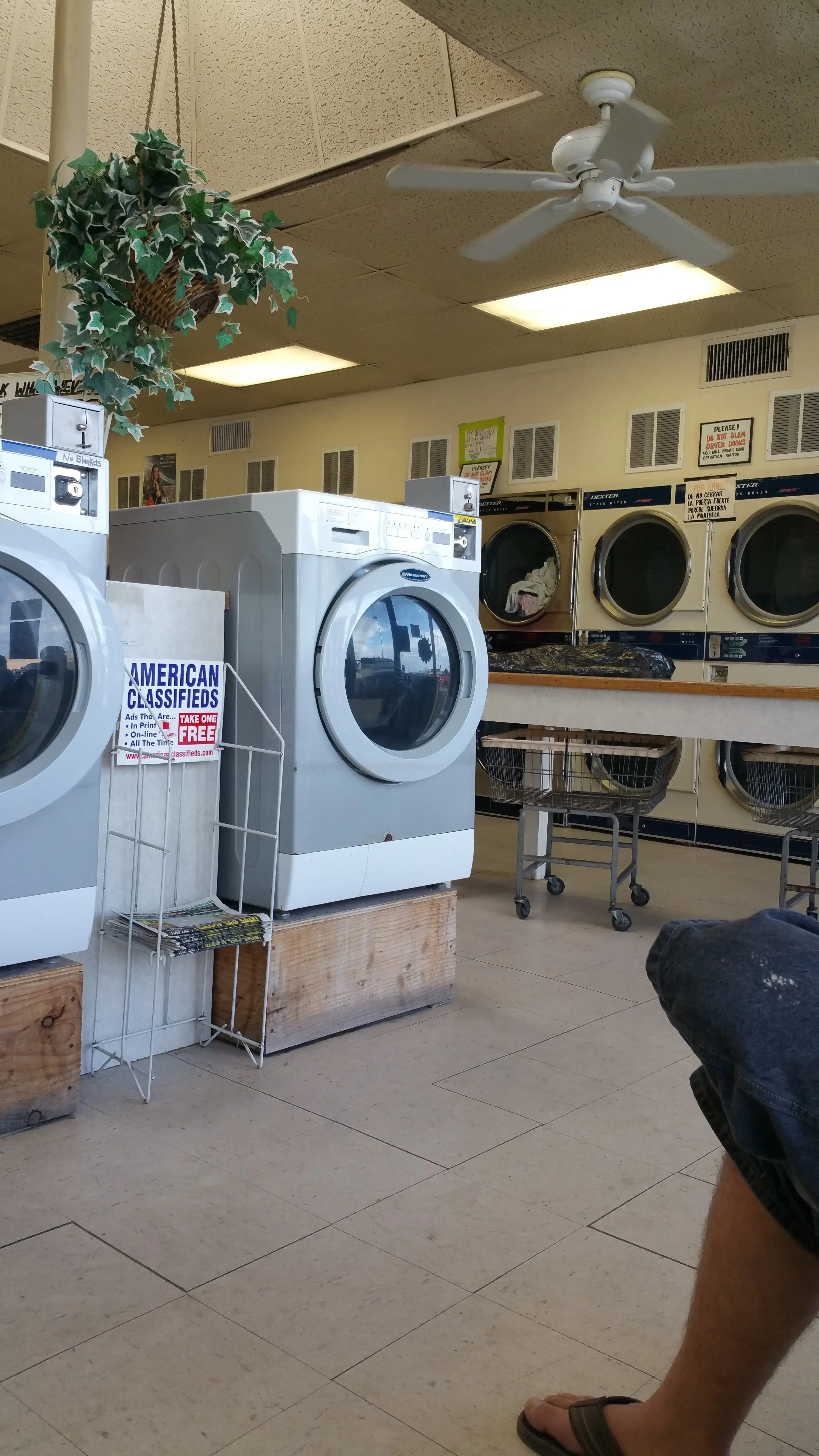 Wishy Washy Laundromat - Image 14