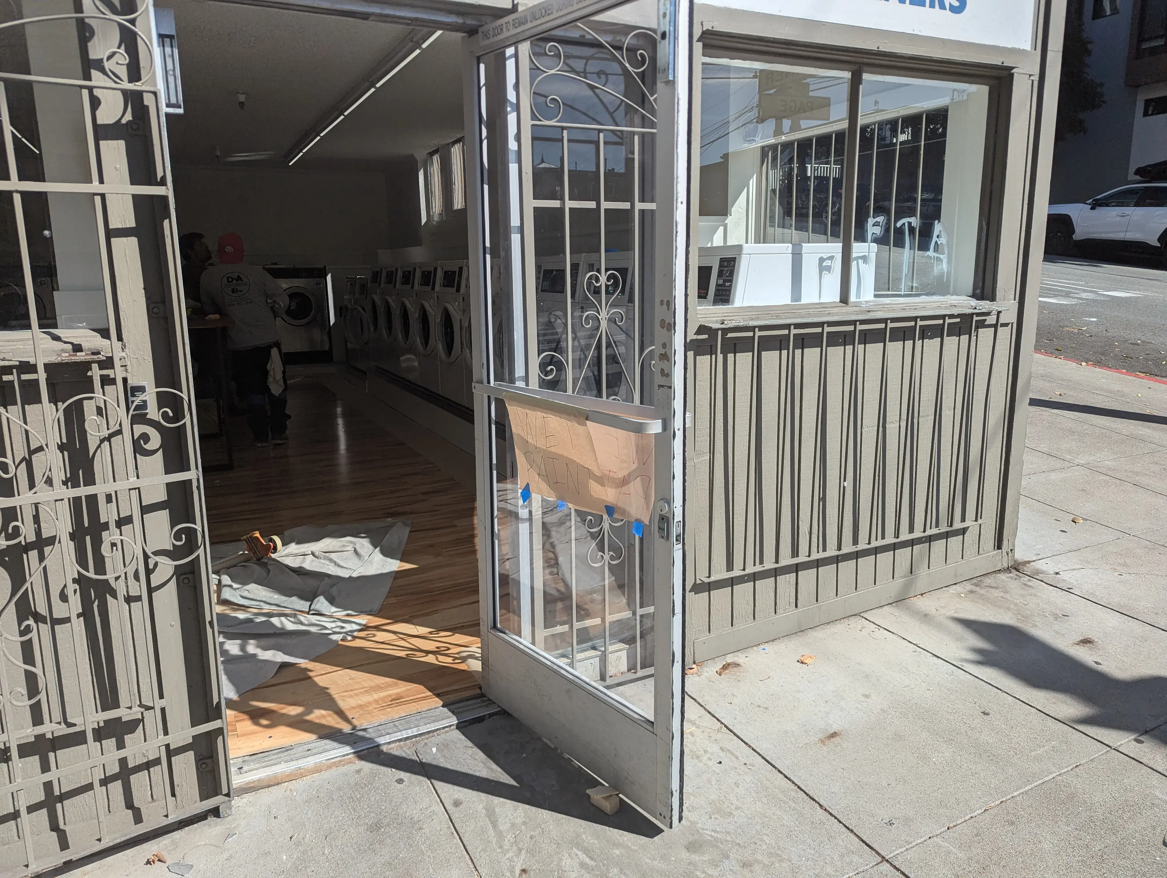 Wishy Washy Laundromat - Image 5