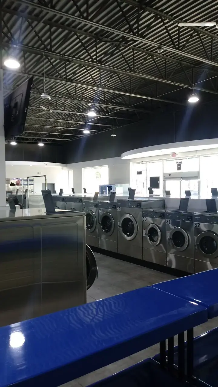 Wissinoming laundromat thumbnail 15