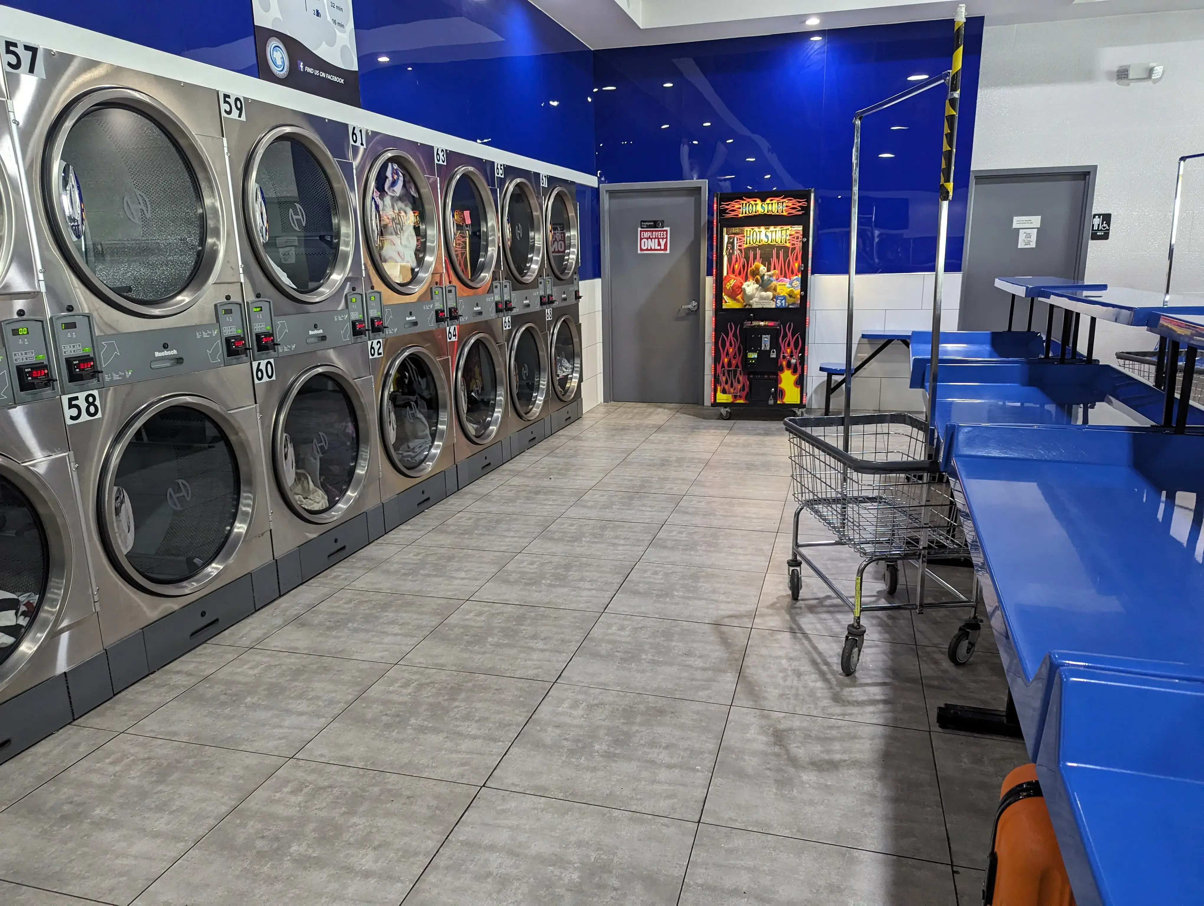 Wissinoming laundromat thumbnail 2