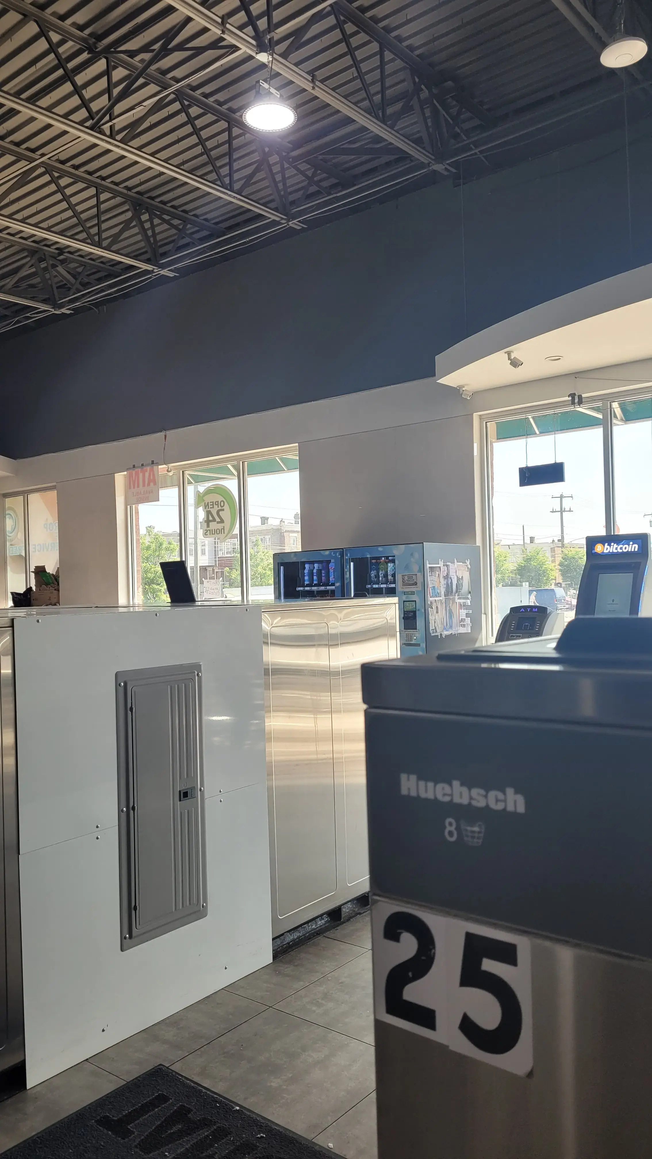 Wissinoming laundromat thumbnail 10