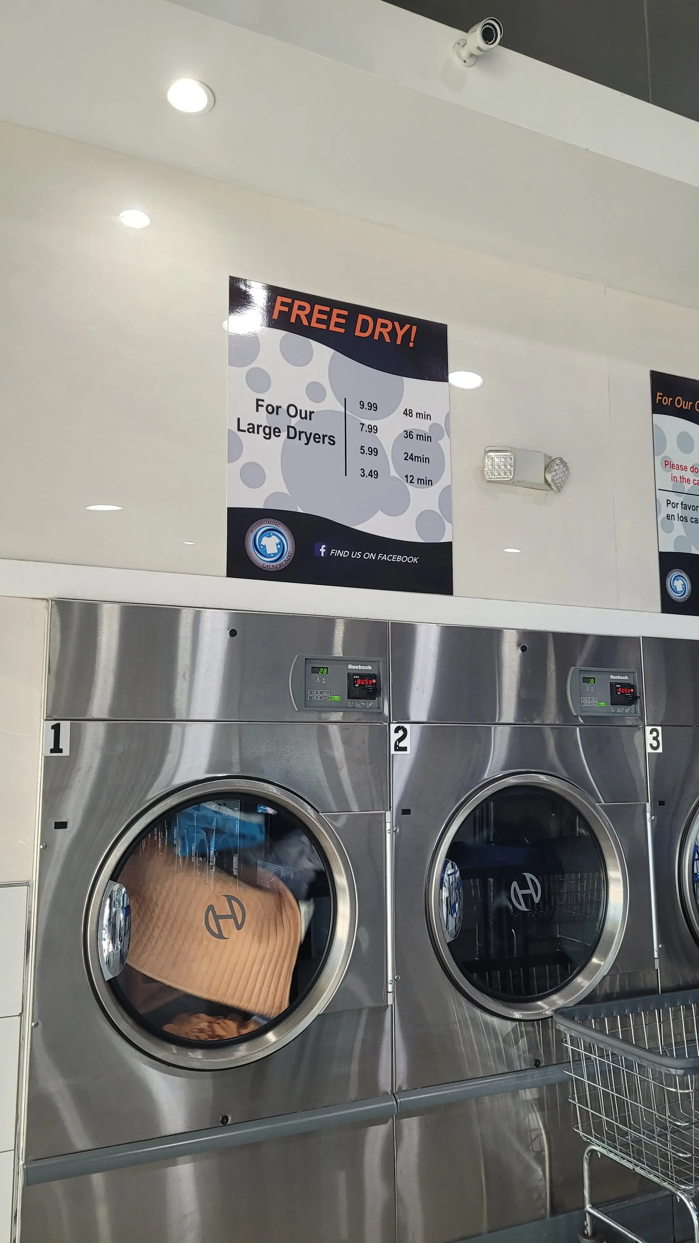 Wissinoming laundromat - Image 9
