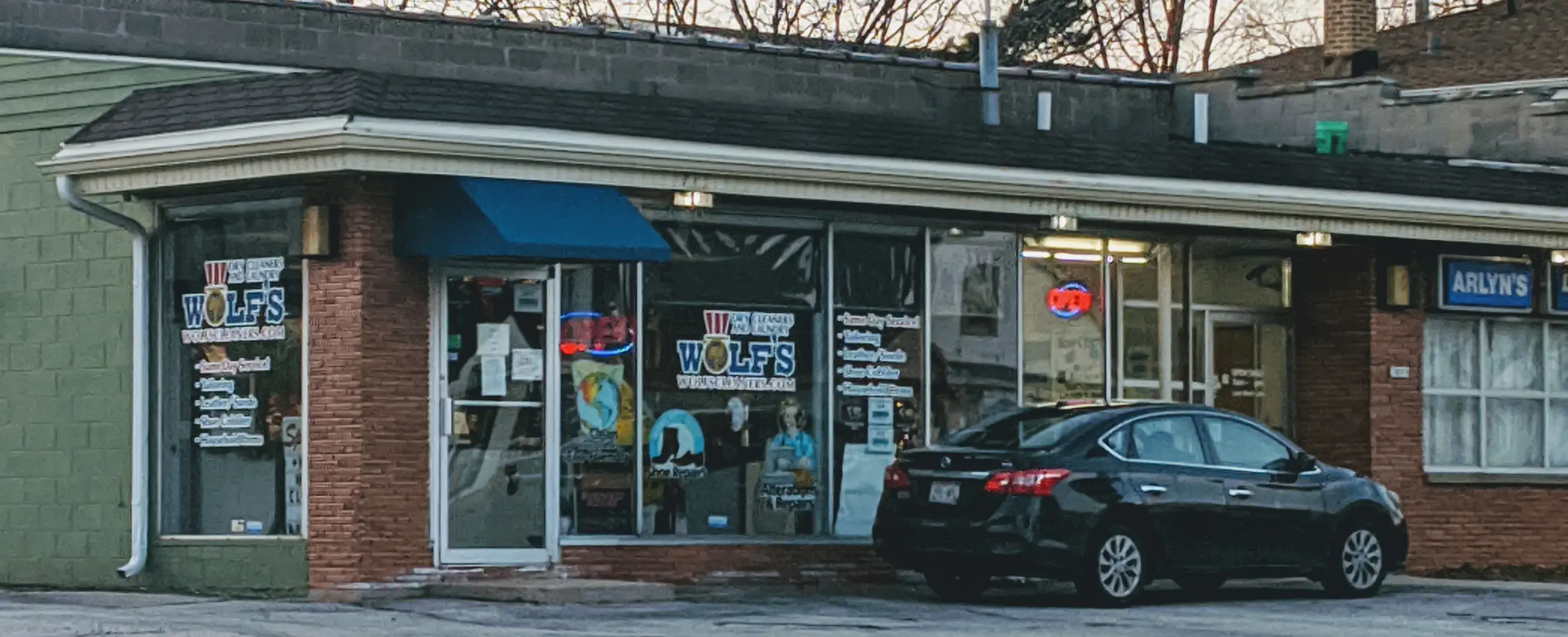 Wolf's Dry Cleaners and Laundry thumbnail 3