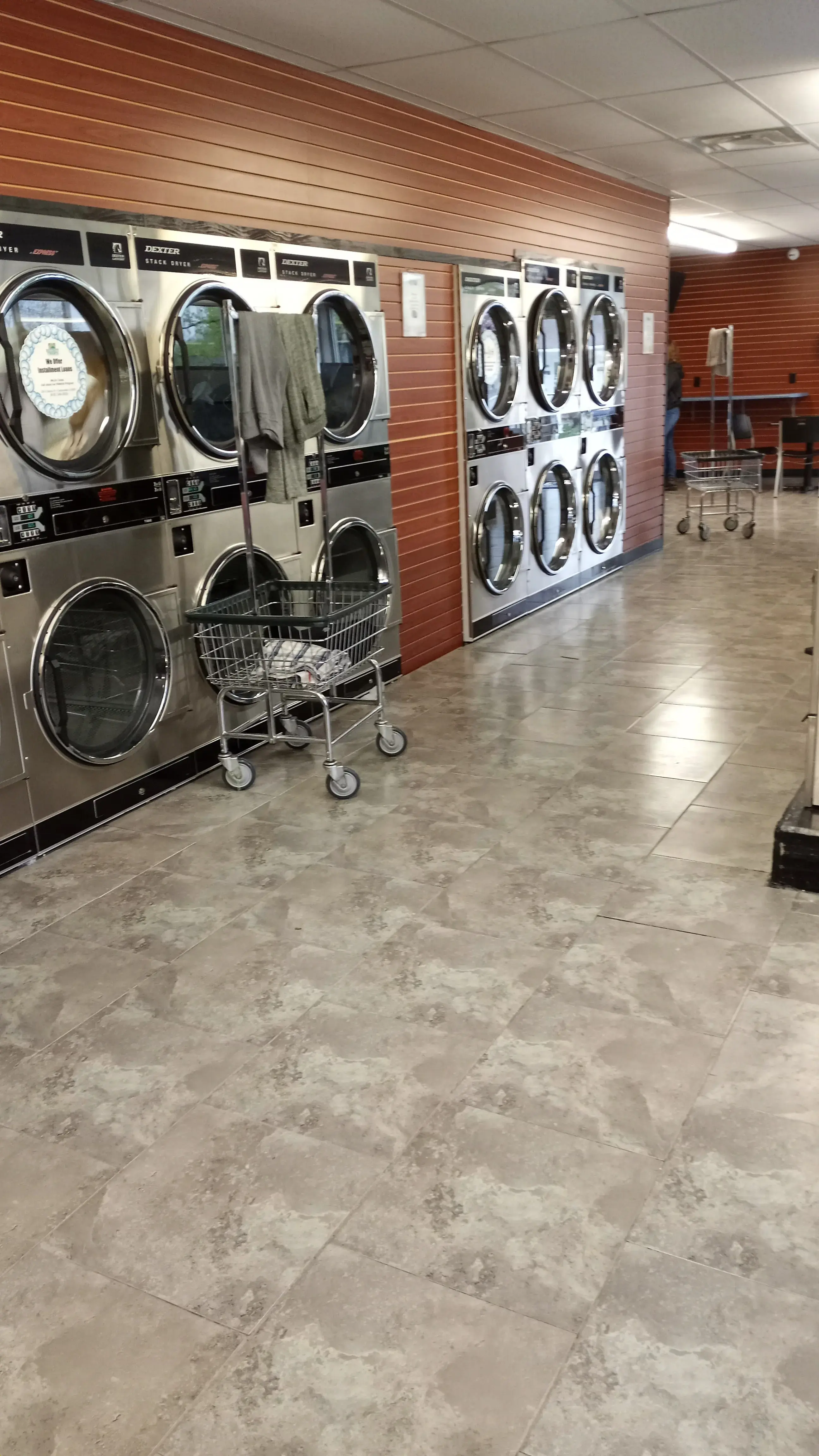 Wonder Wash Laundry thumbnail 3