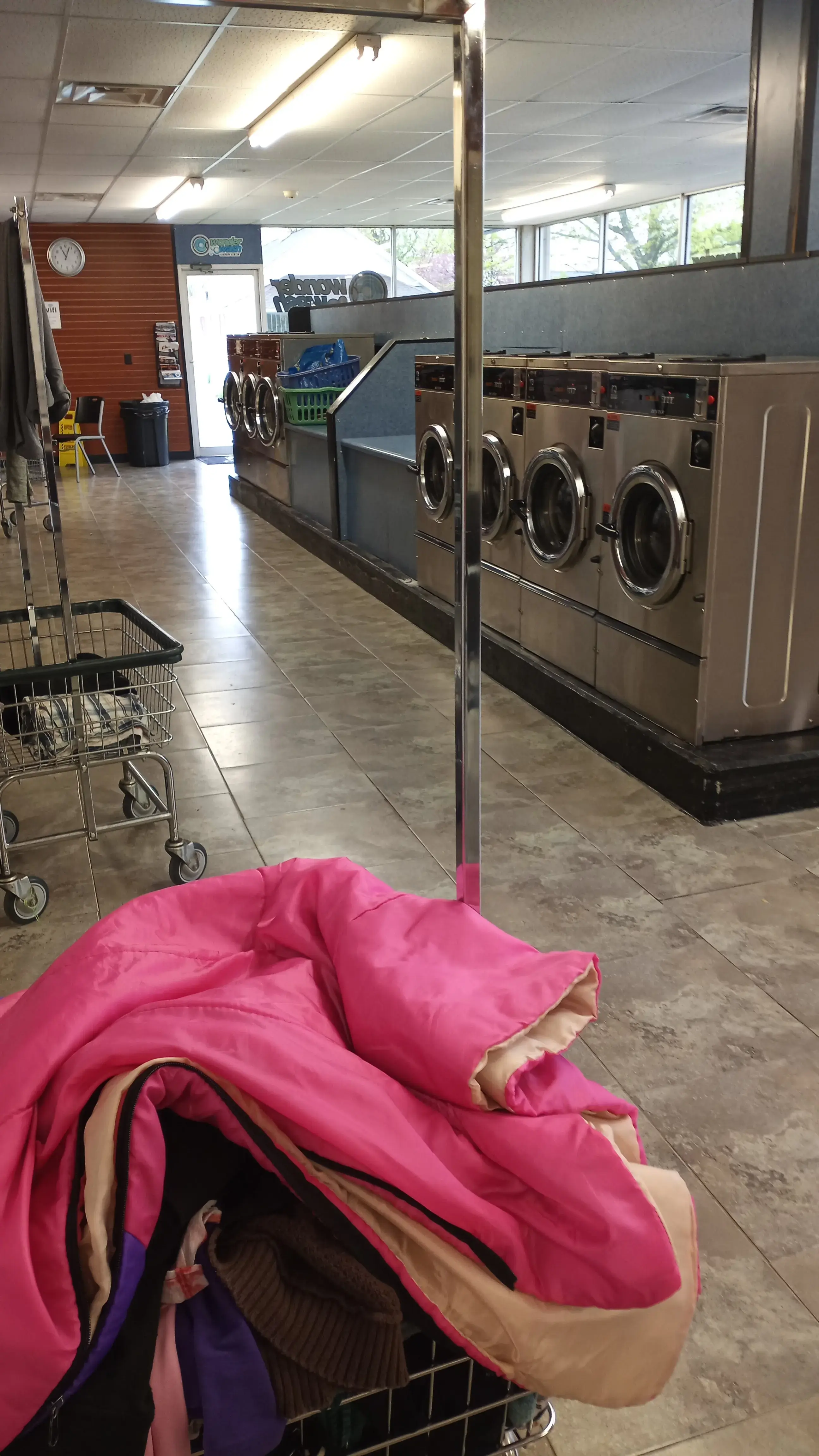 Wonder Wash Laundry thumbnail 8