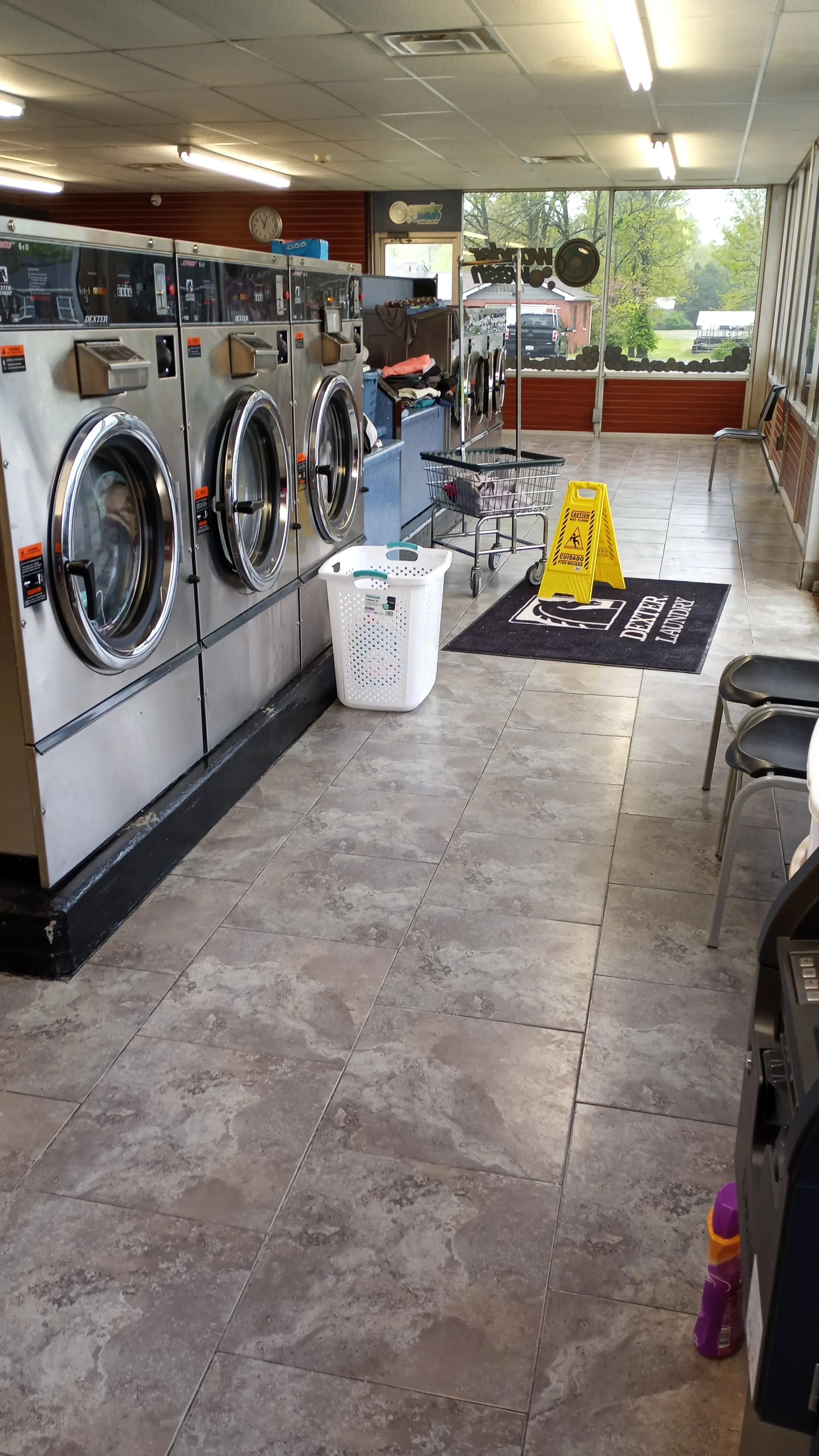 Wonder Wash Laundry thumbnail 1