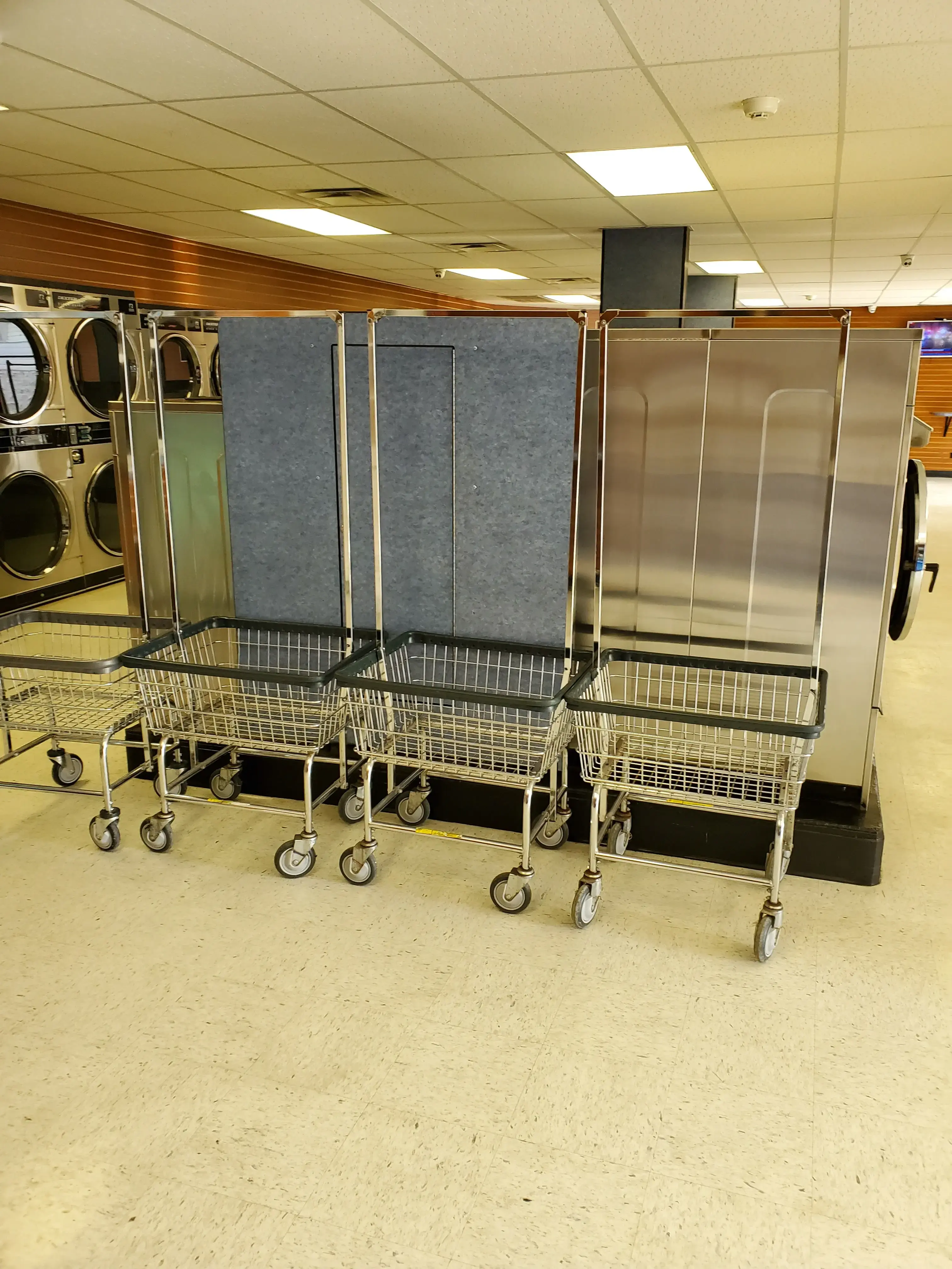 Wonder Wash Laundry Center - Image 8