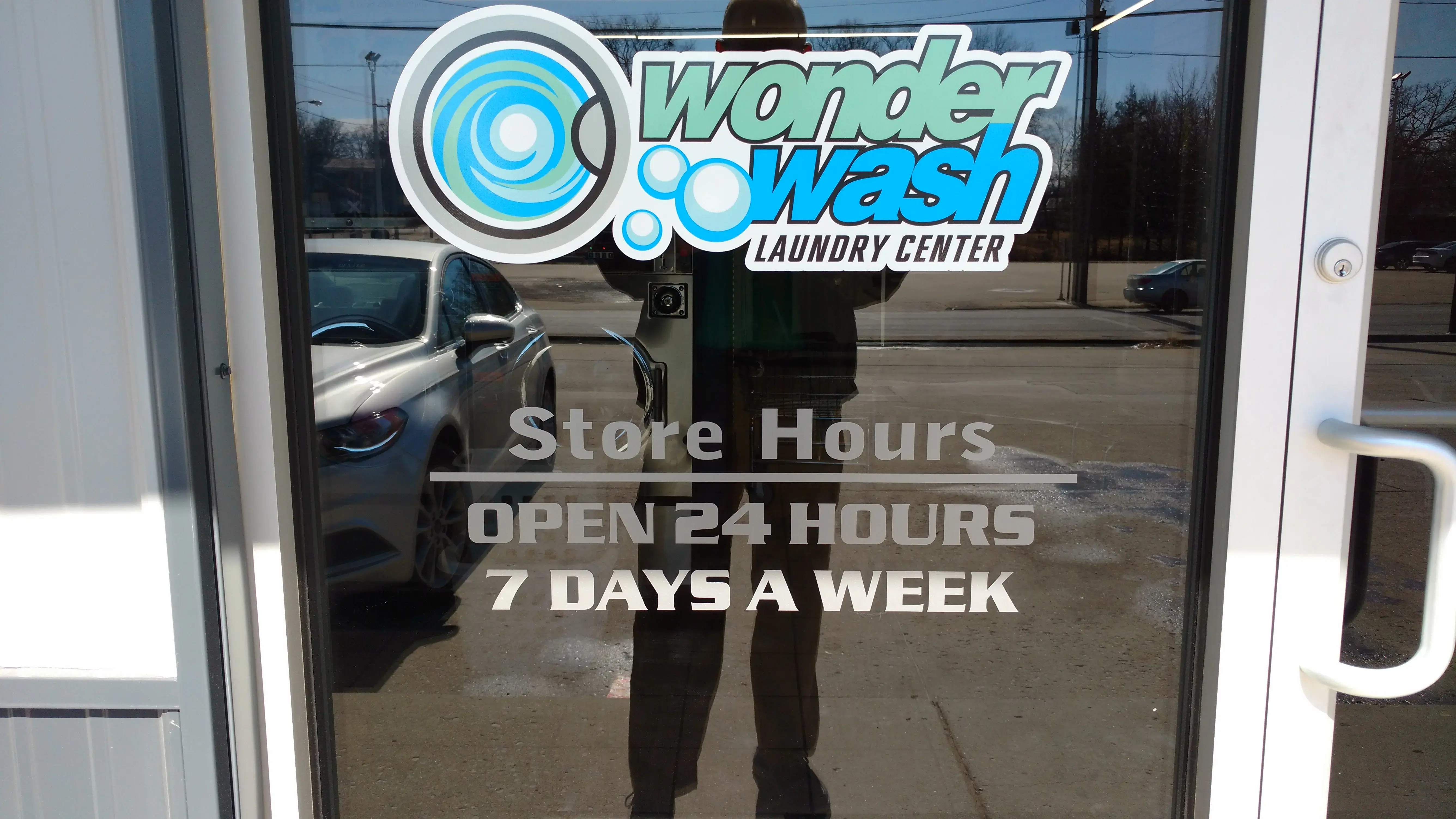 Wonder Wash Laundry Center - Image 14