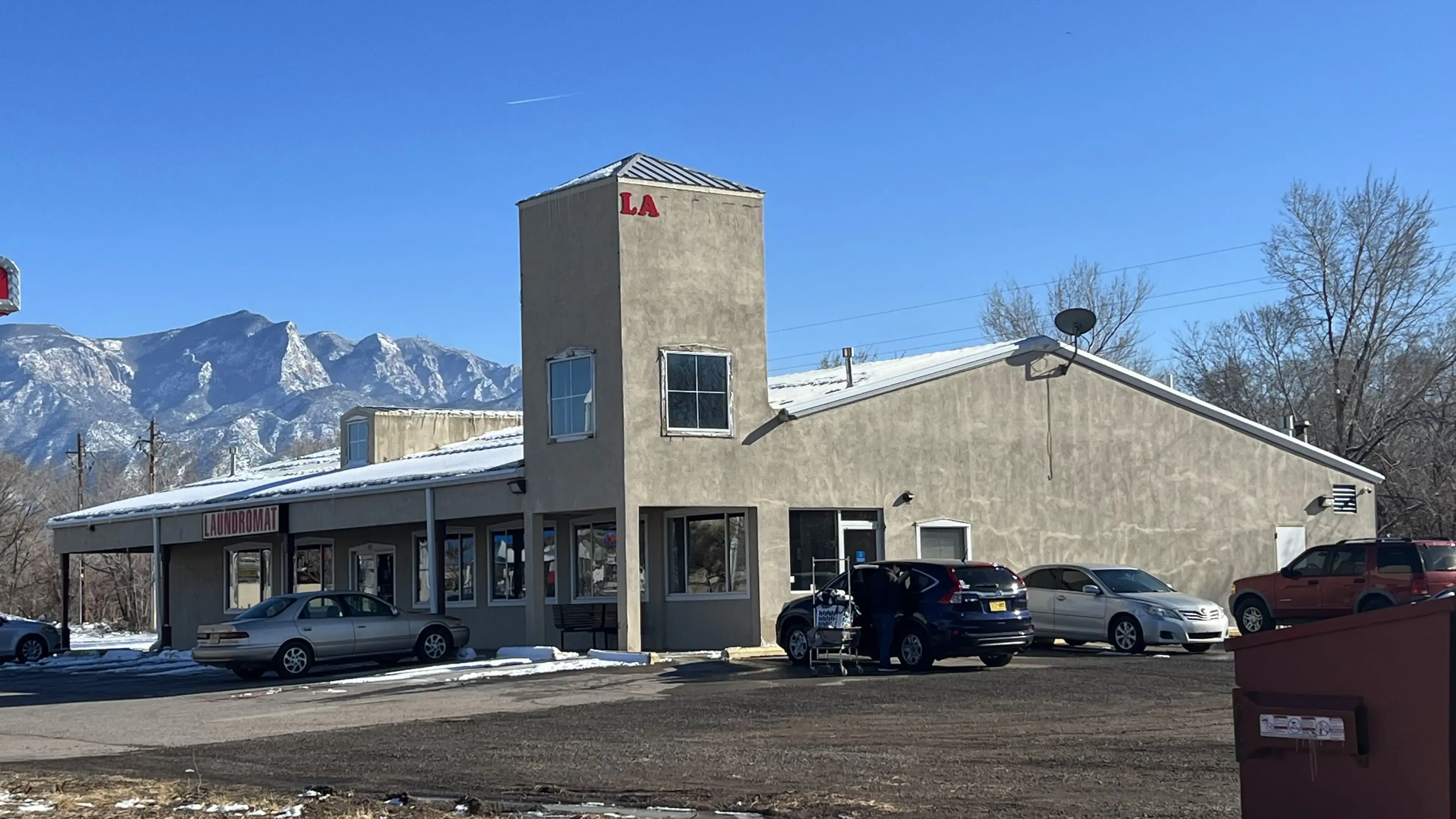 Wonderwash Laundromat - Image 11