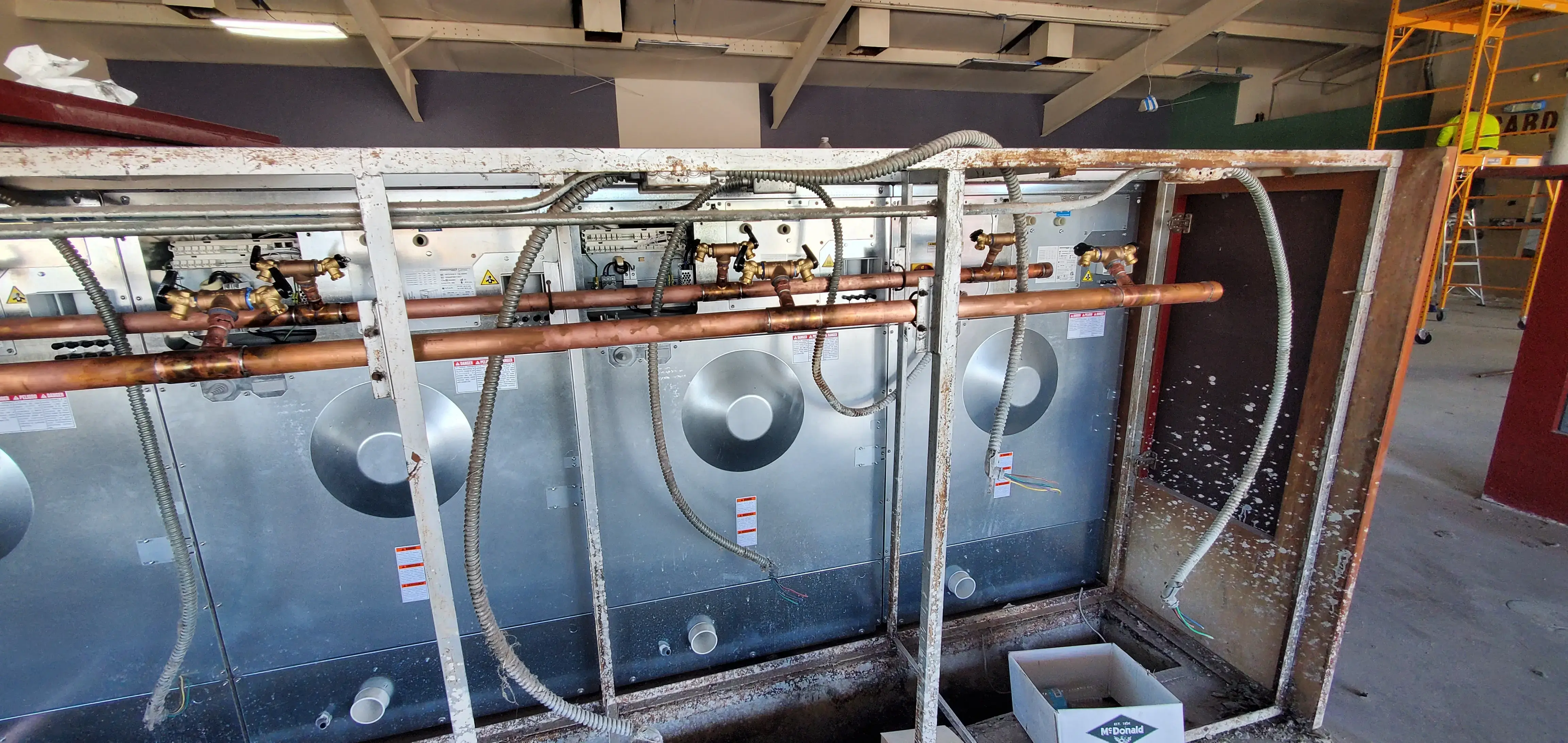 Wonderwash Laundromat - Image 13