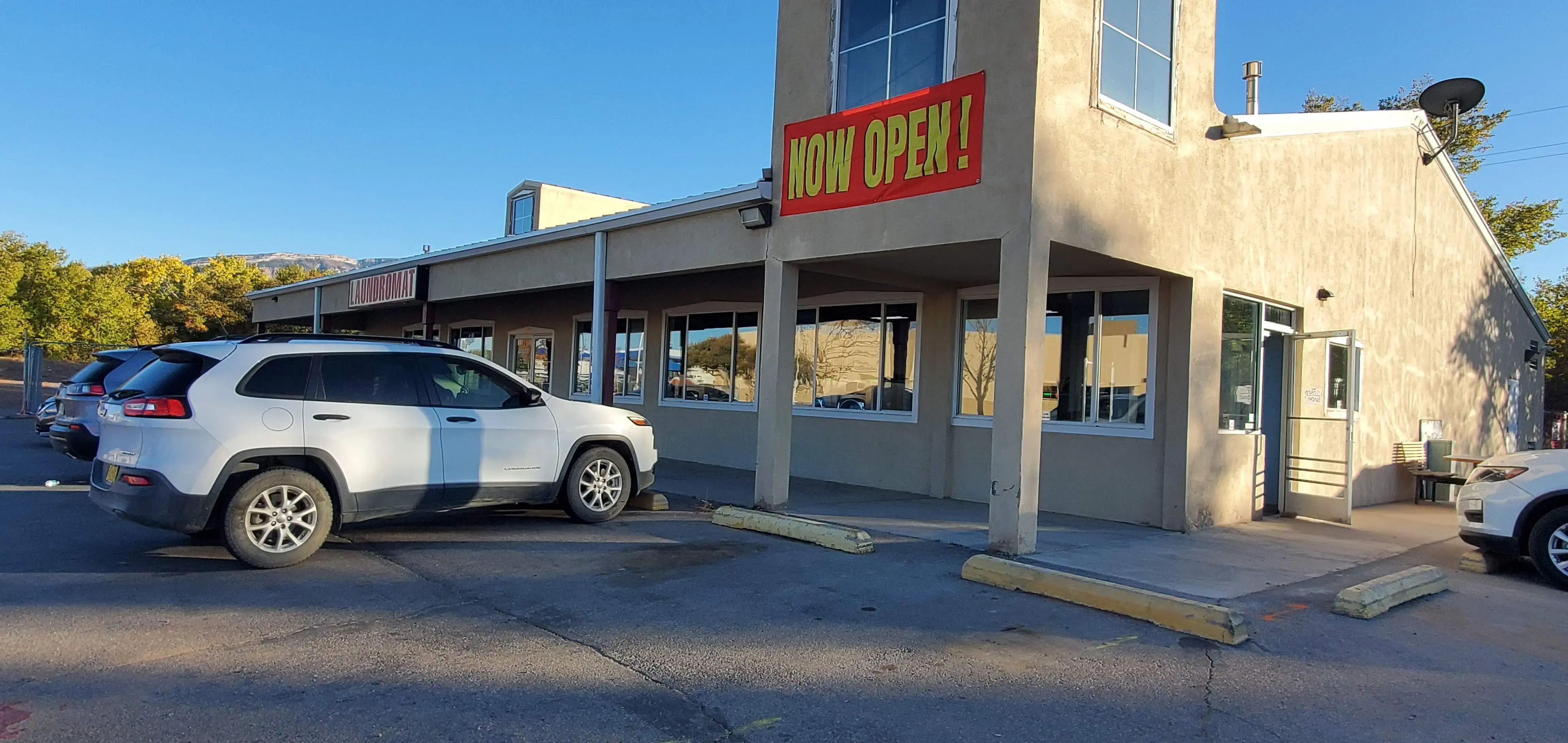 Wonderwash Laundromat - Image 3
