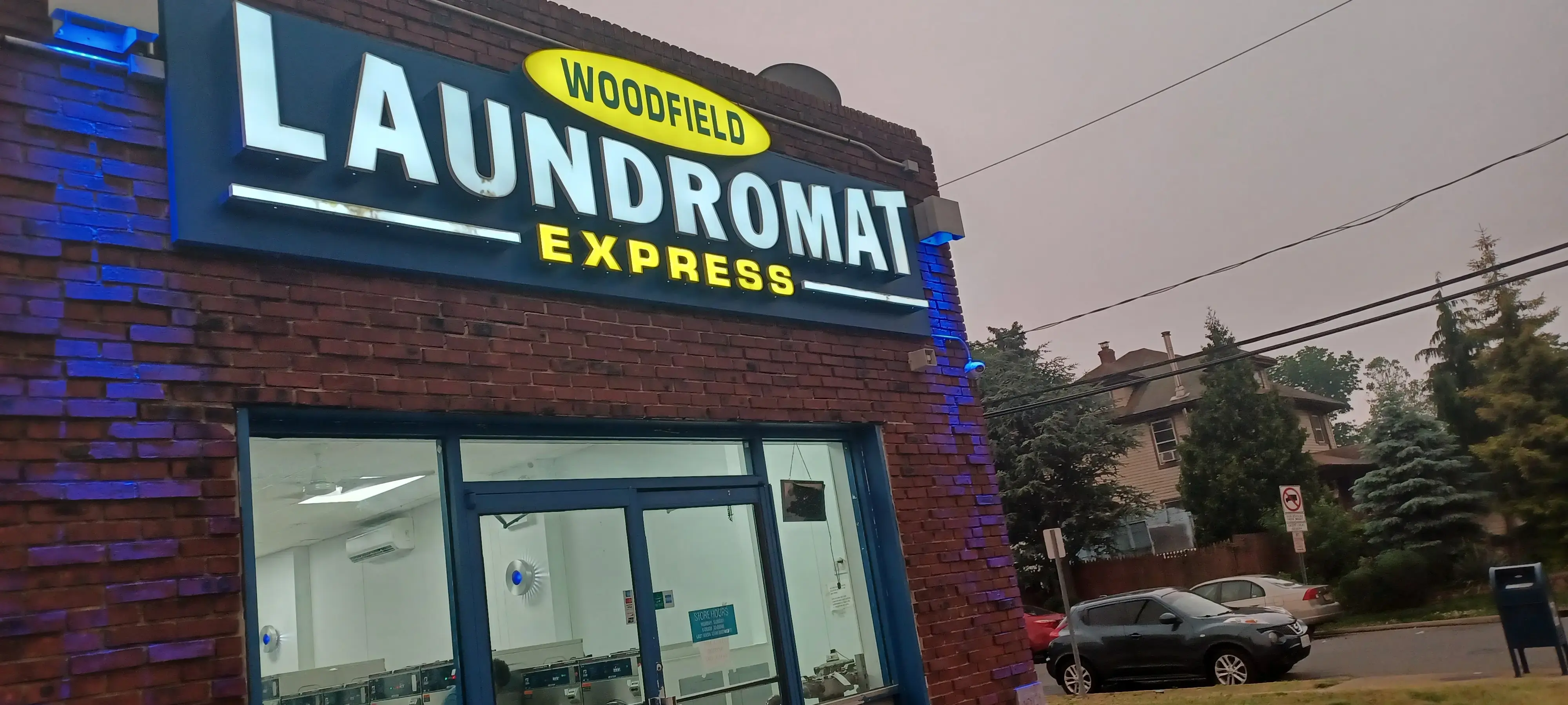 Woodfield Laundromat Express thumbnail 19