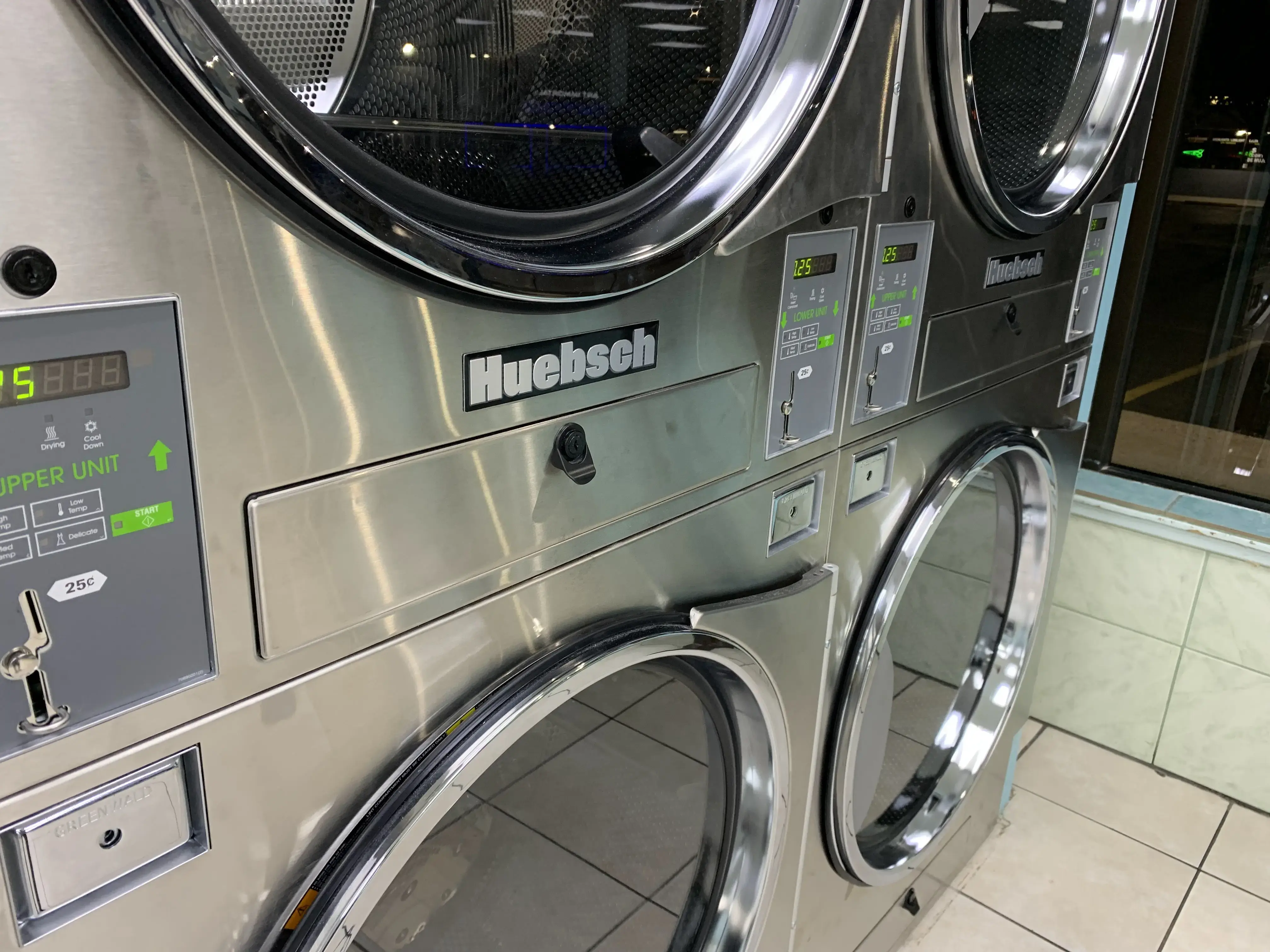 Woodlands Washateria thumbnail 6