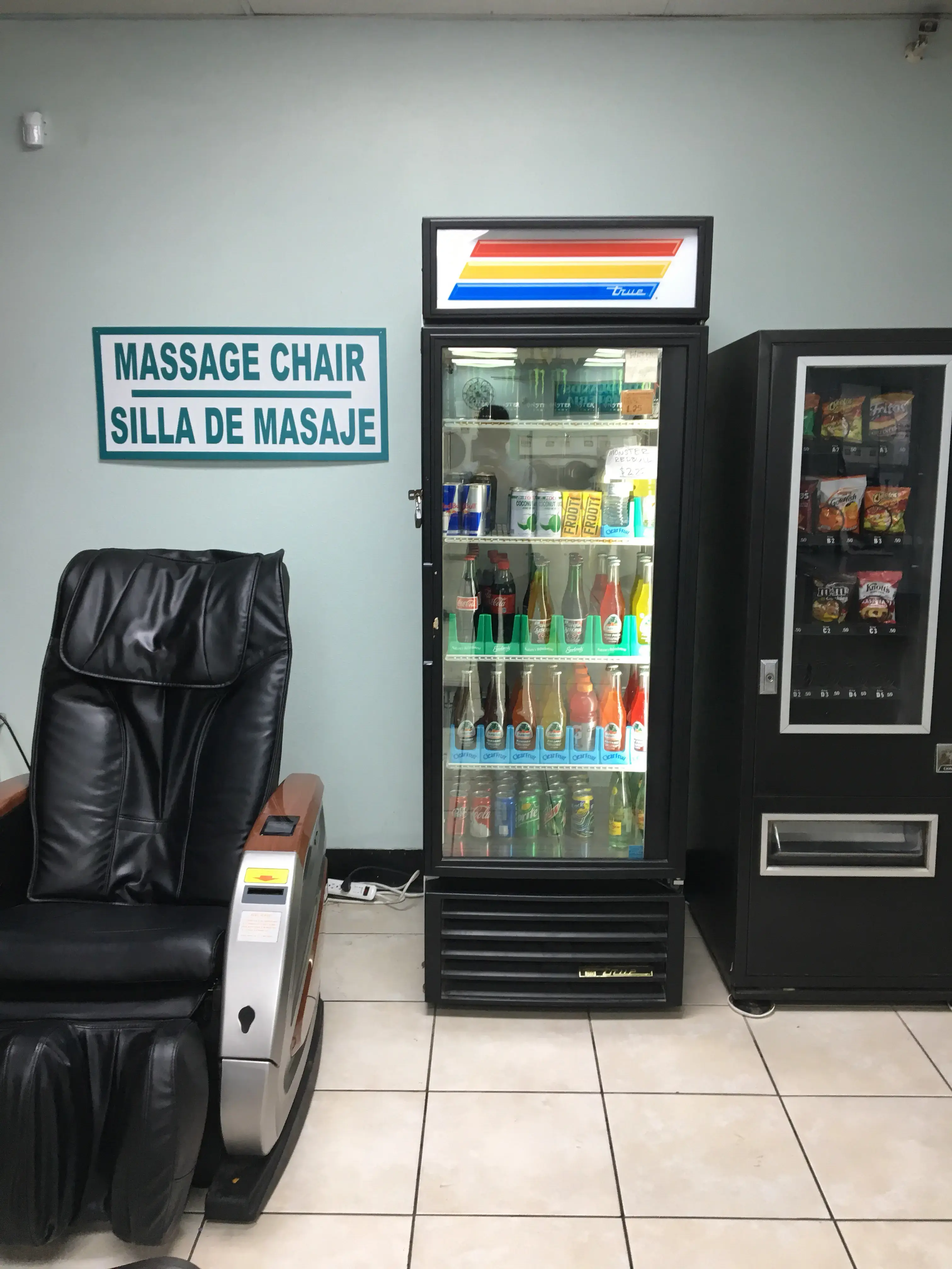 Woodlands Washateria - Image 17