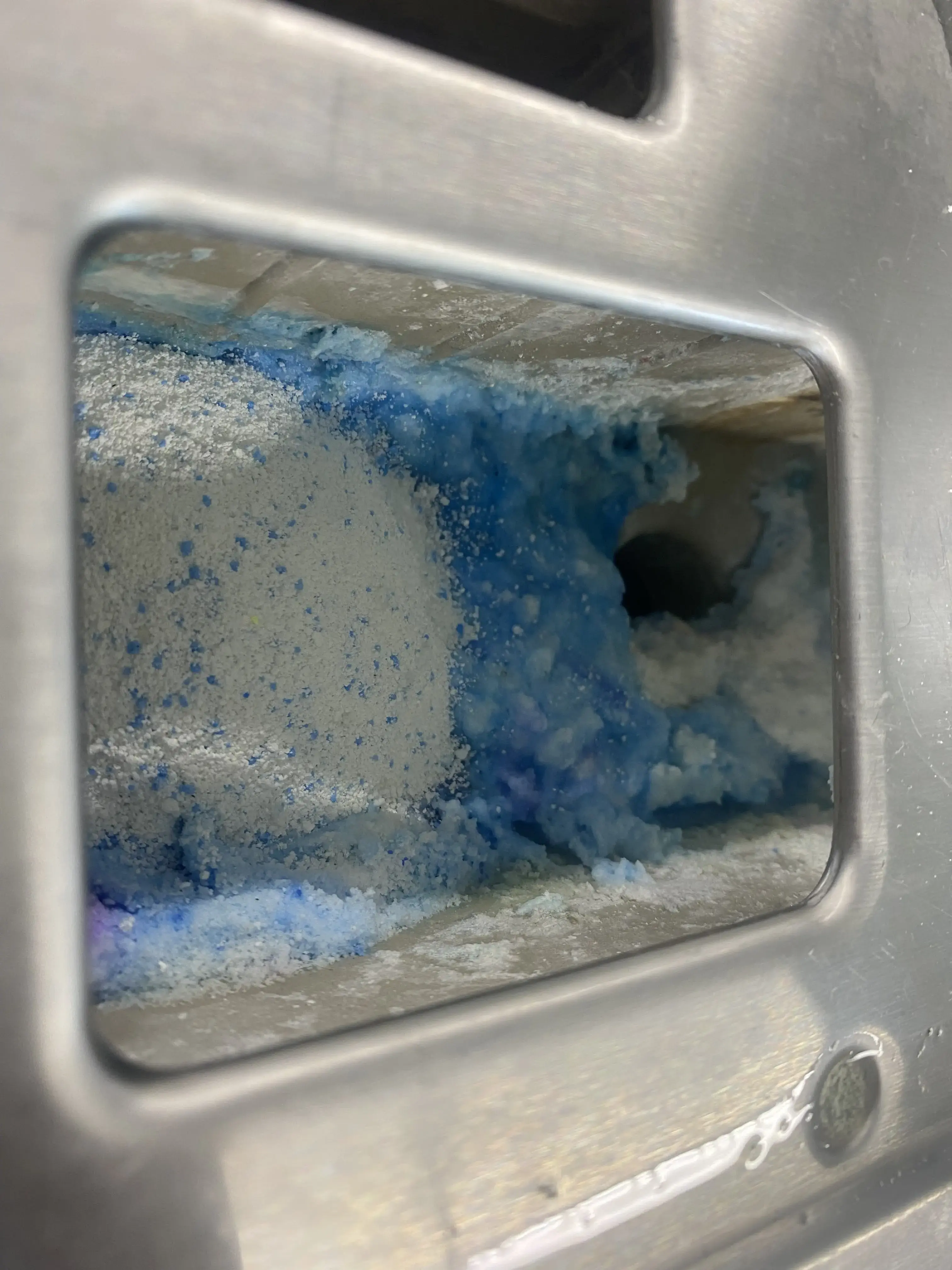 Woodmar Laundromat & drop off service thumbnail 8