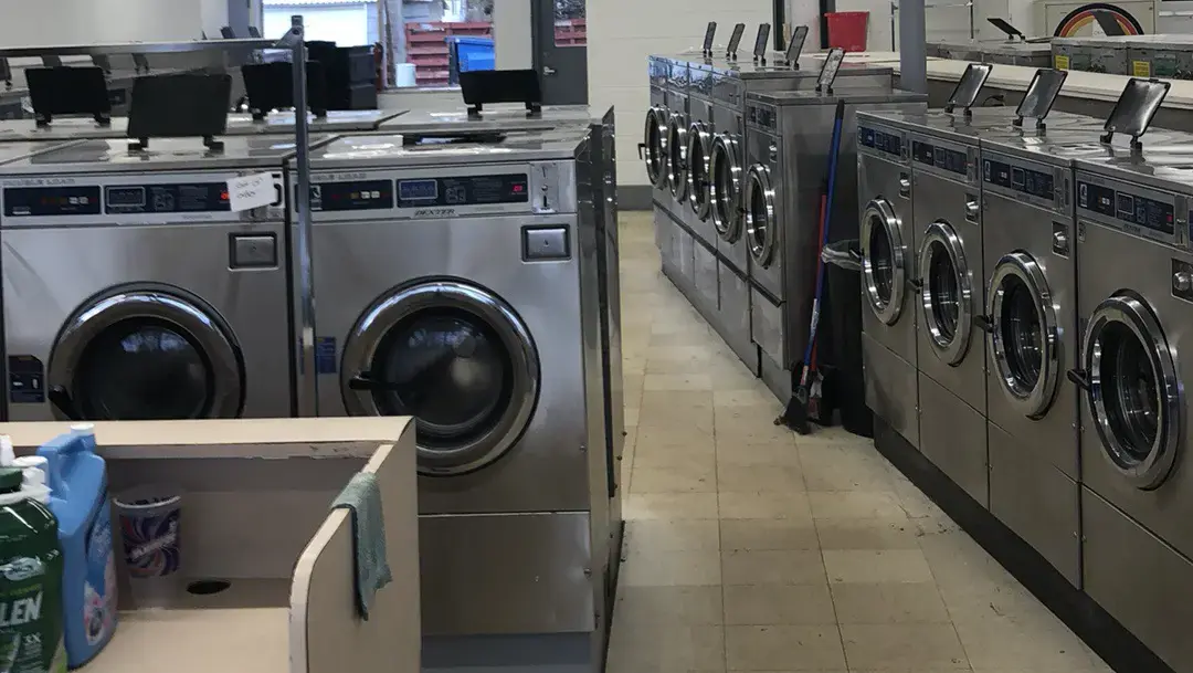Woodmar Laundromat & drop off service - Image 11