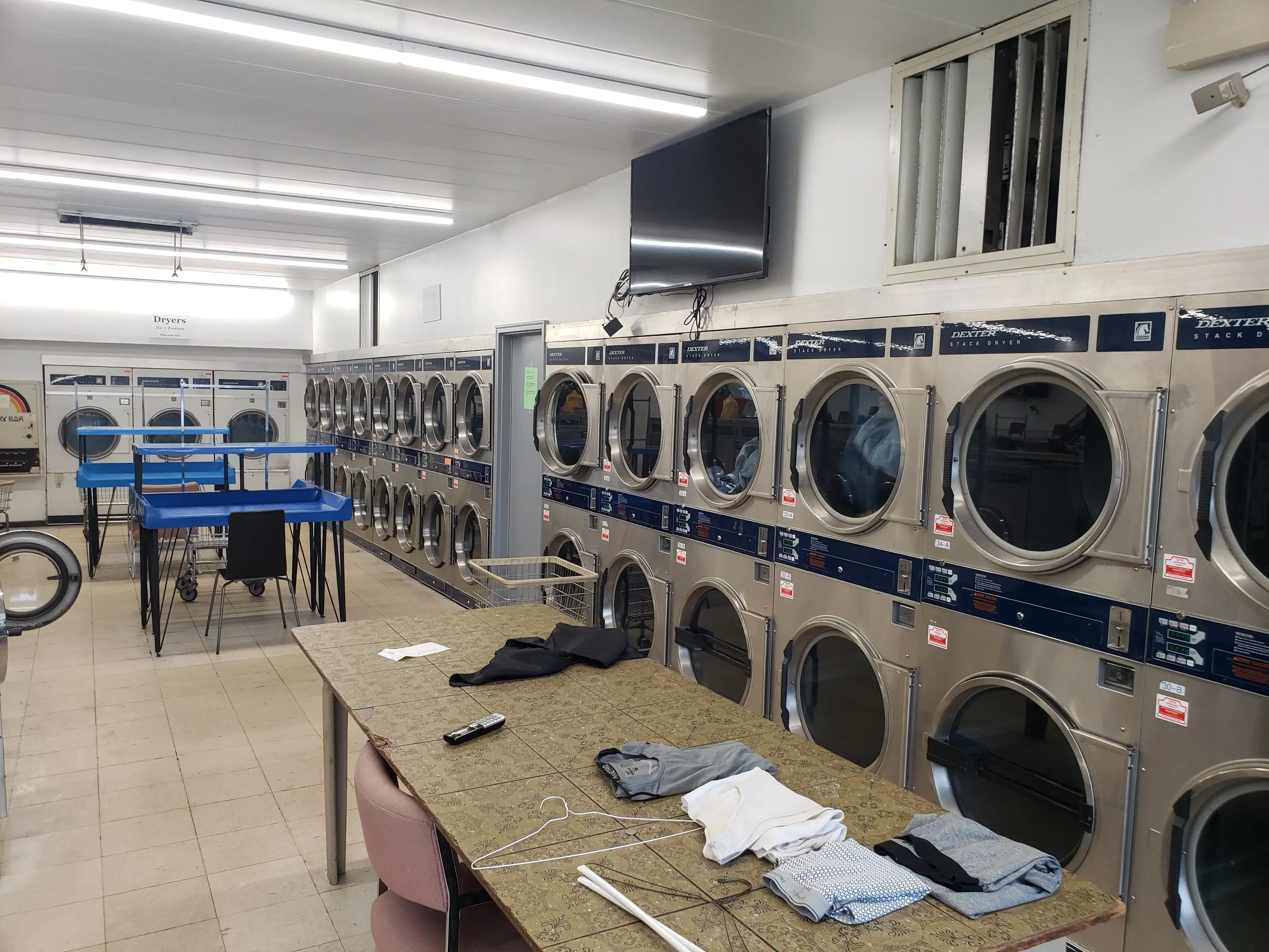 Woodmar Laundromat & drop off service thumbnail 14