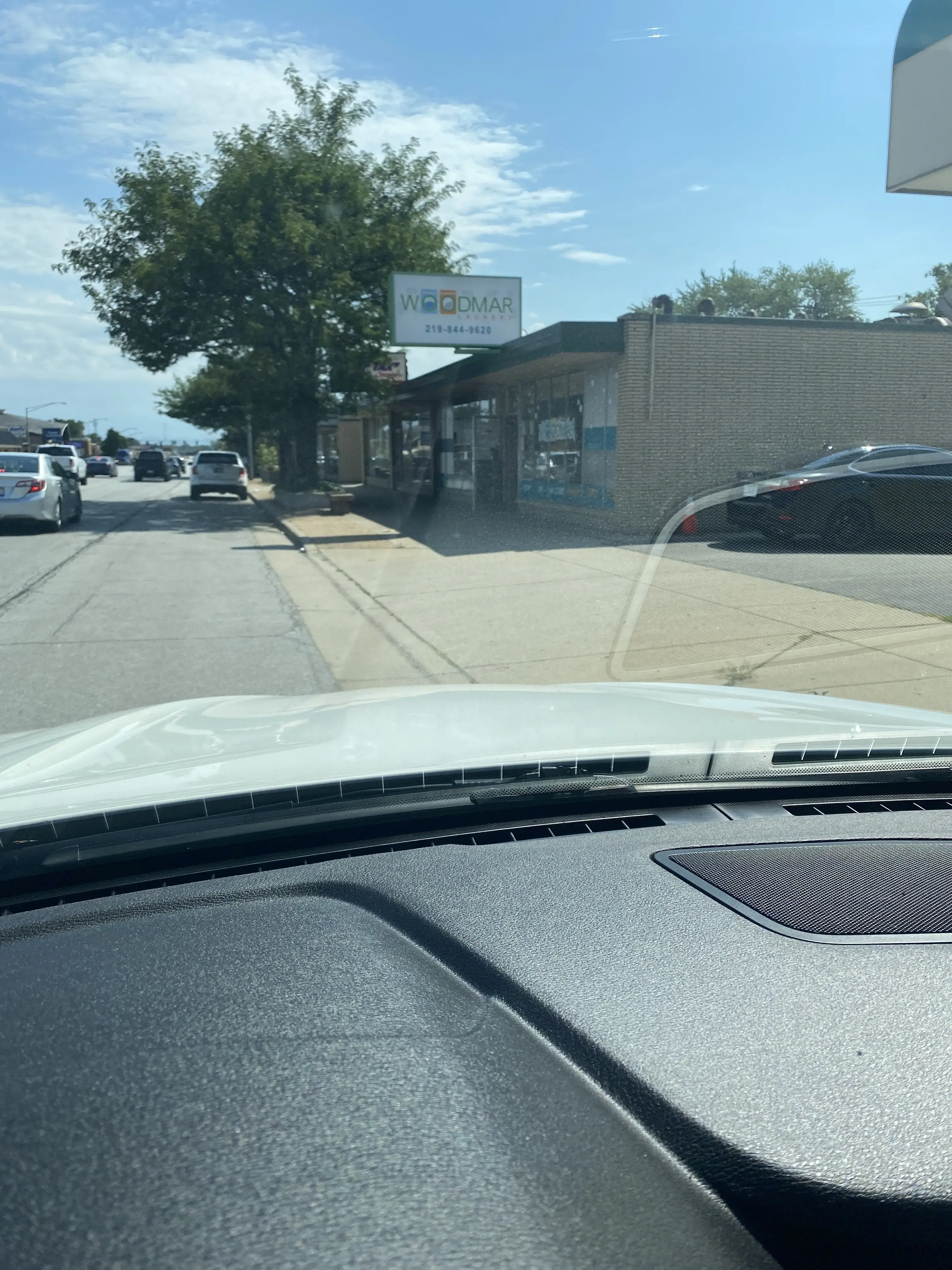 Woodmar Laundromat & drop off service - Image 5