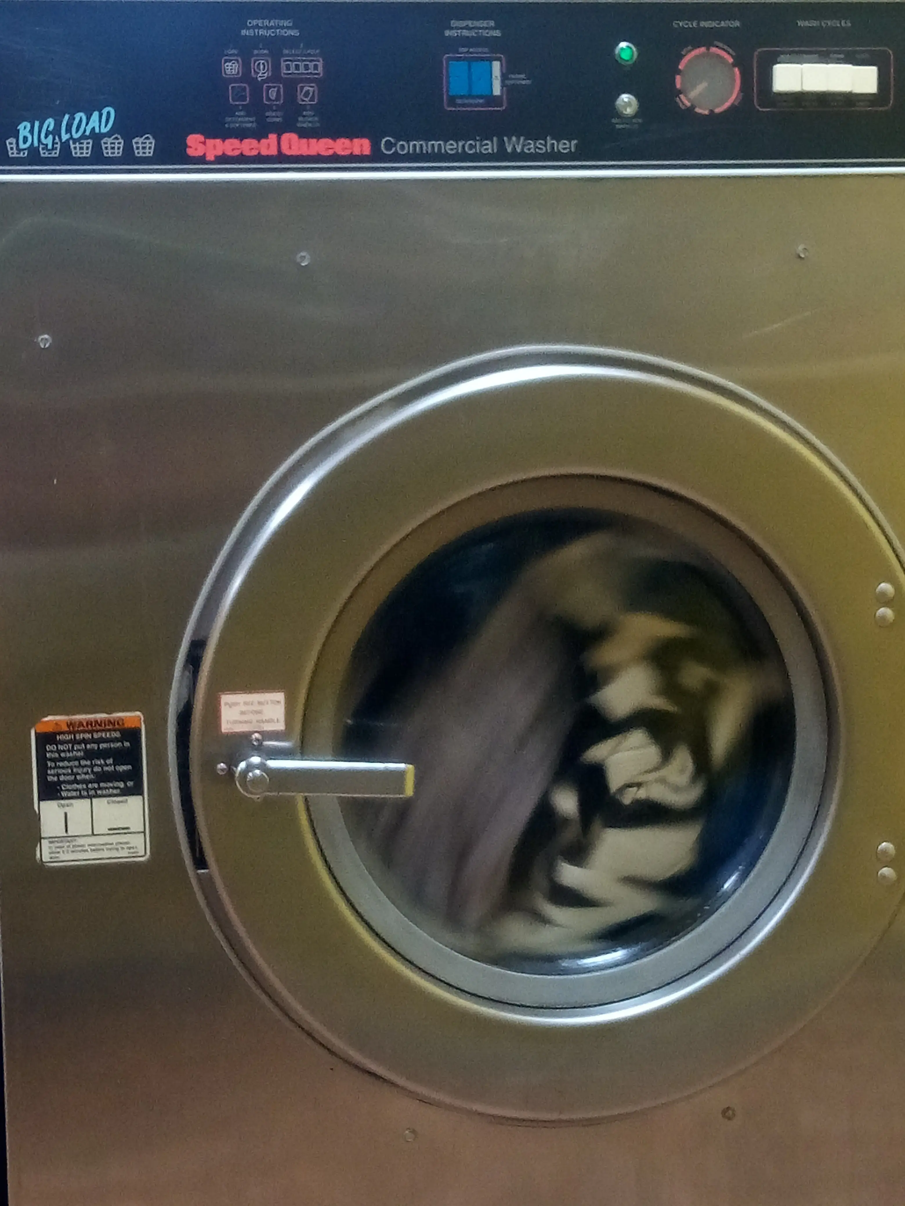 Woods Throne Laundry - Image 4